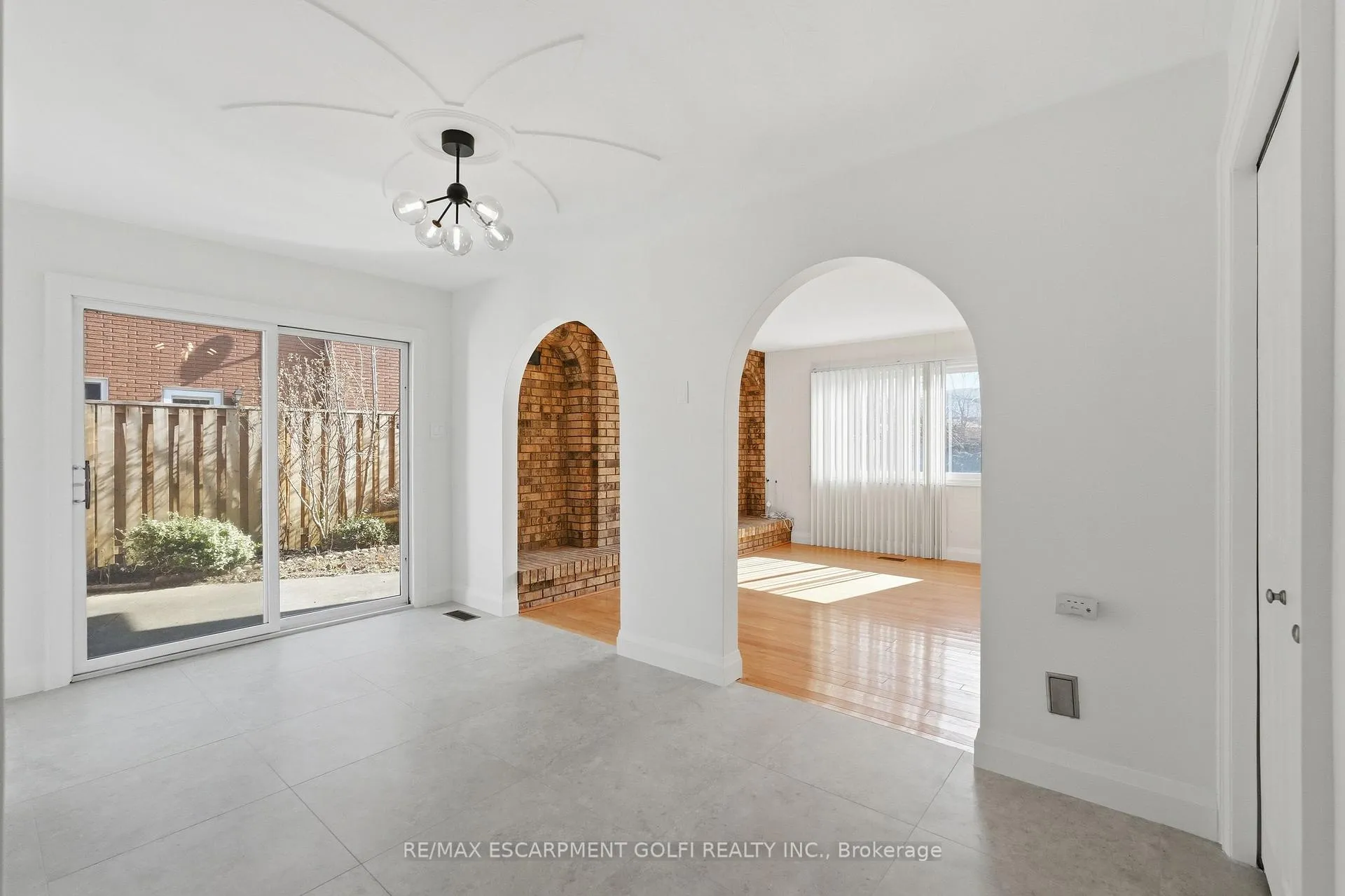 Photo 22 of 288 Eastdale Boulevard, Hamilton, Stoney Creek — HOMEH