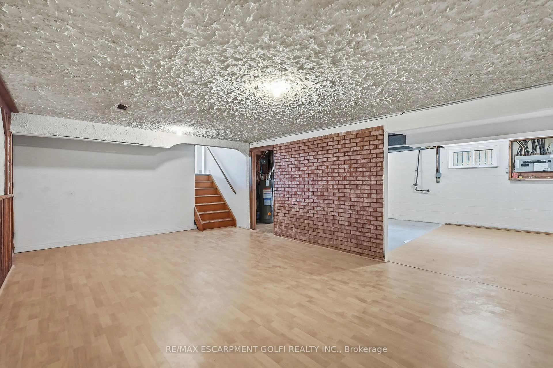 Photo 28 of 288 Eastdale Boulevard, Hamilton, Stoney Creek — HOMEH