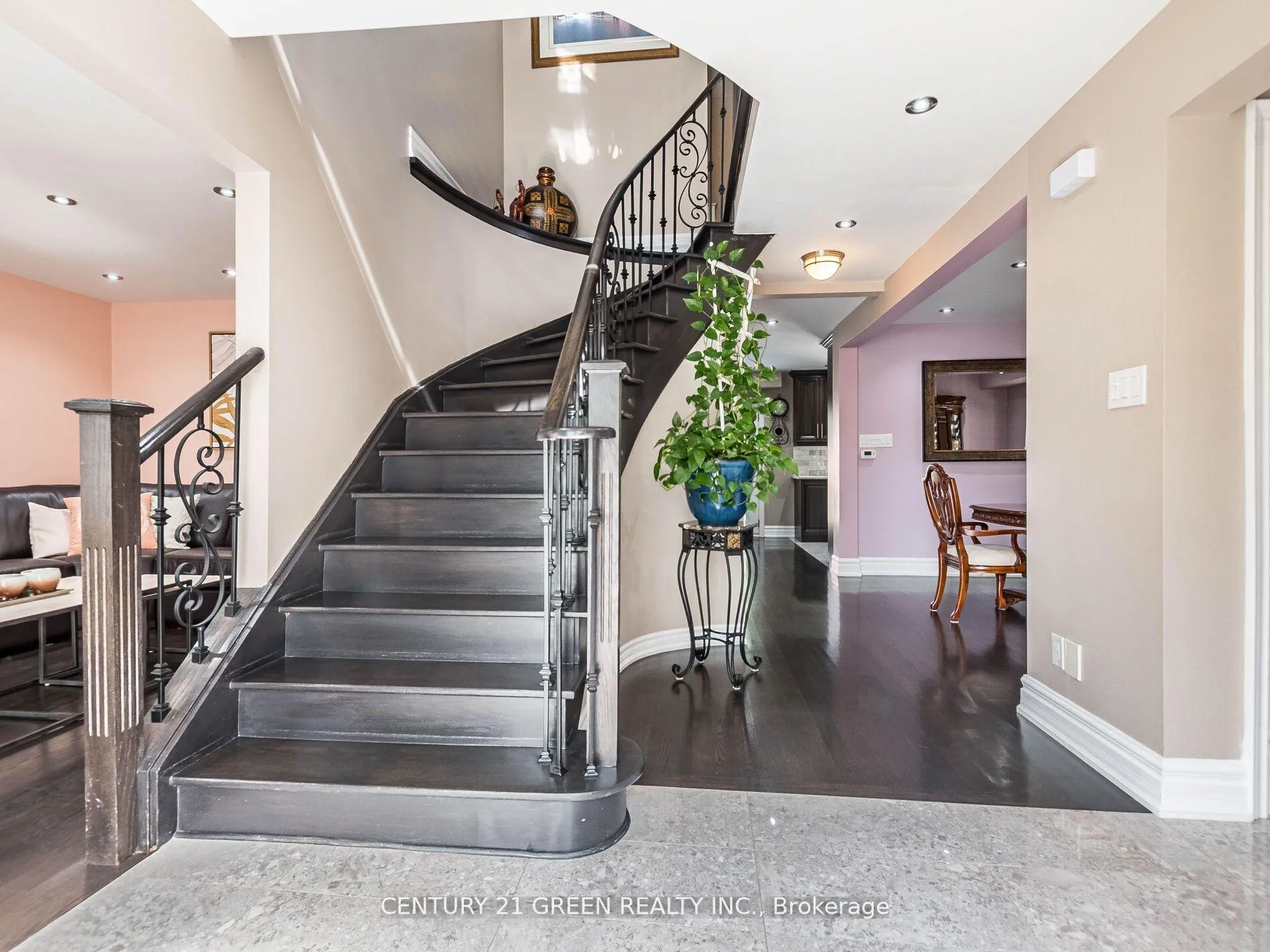 Photo 3 of Unit Main, 23 Major William Sharpe Drive, Brampton, Northwood Park — HOMEH