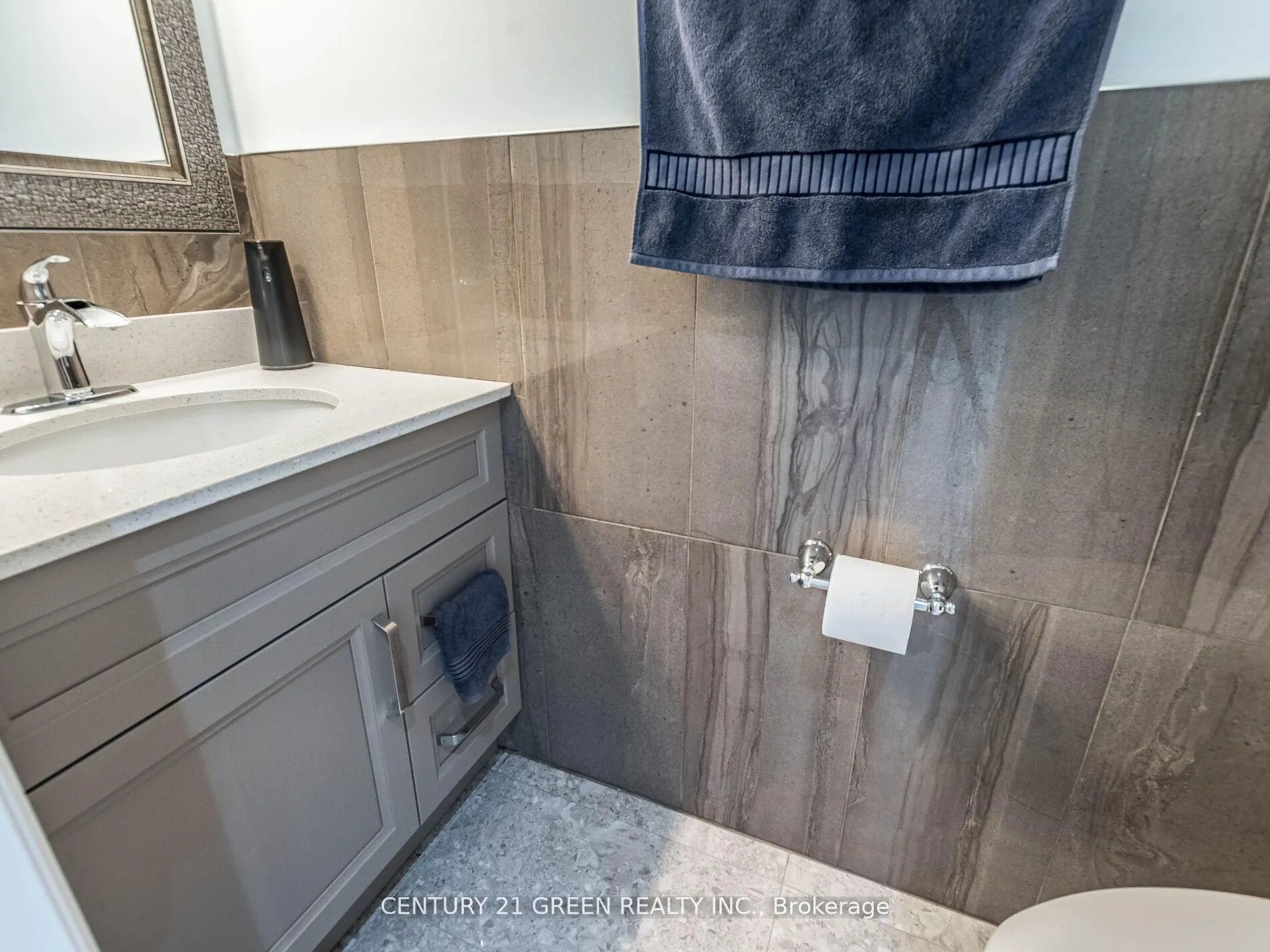 Photo 14 of Unit Main, 23 Major William Sharpe Drive, Brampton, Northwood Park — HOMEH