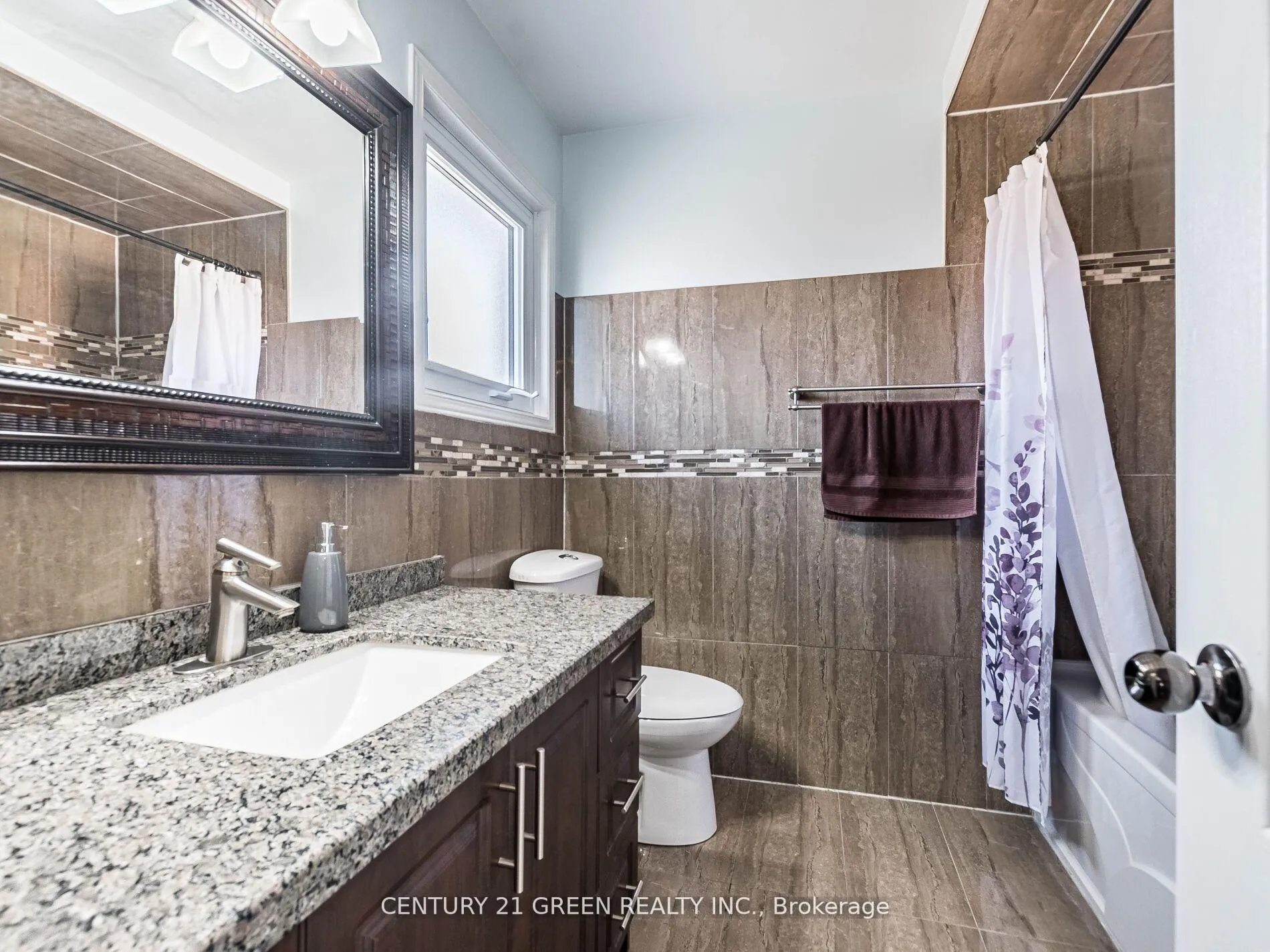 Photo 18 of Unit Main, 23 Major William Sharpe Drive, Brampton, Northwood Park — HOMEH