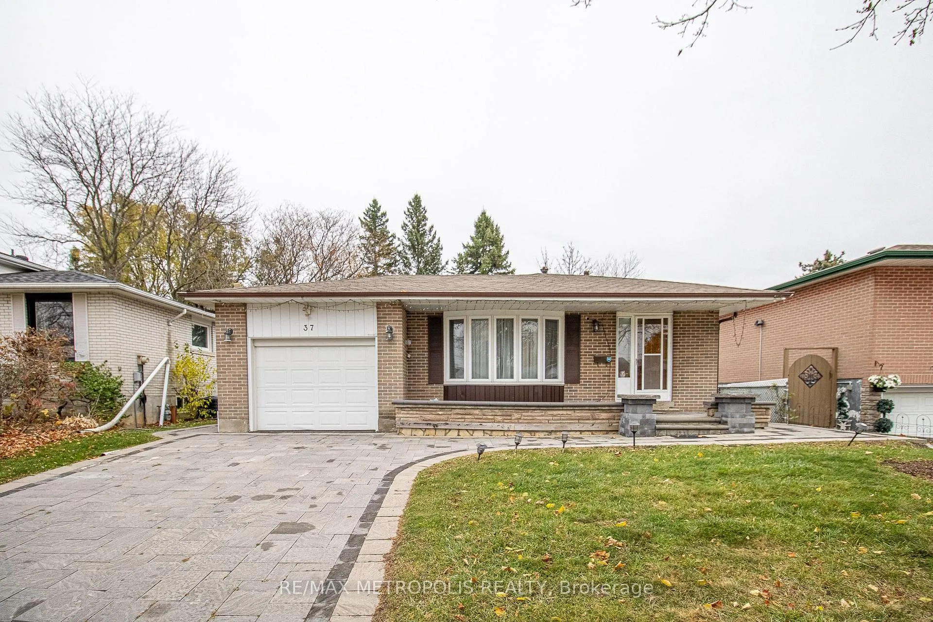 Photo 1 of 37 Albacore Crescent, Scarborough, Woburn — HOMEH