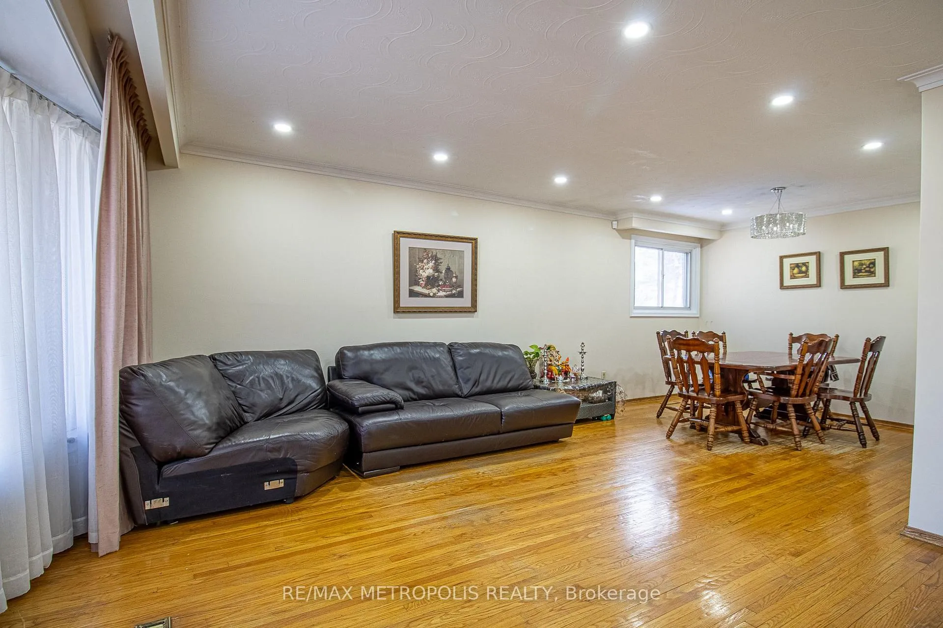 Photo 6 of 37 Albacore Crescent, Scarborough, Woburn — HOMEH