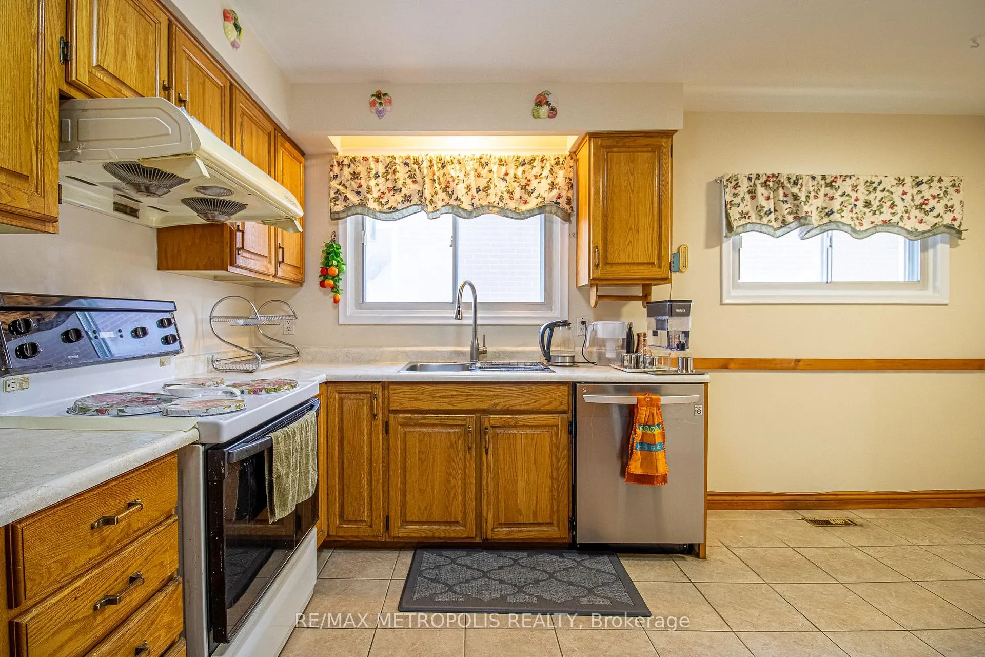 Photo 17 of 37 Albacore Crescent, Scarborough, Woburn — HOMEH