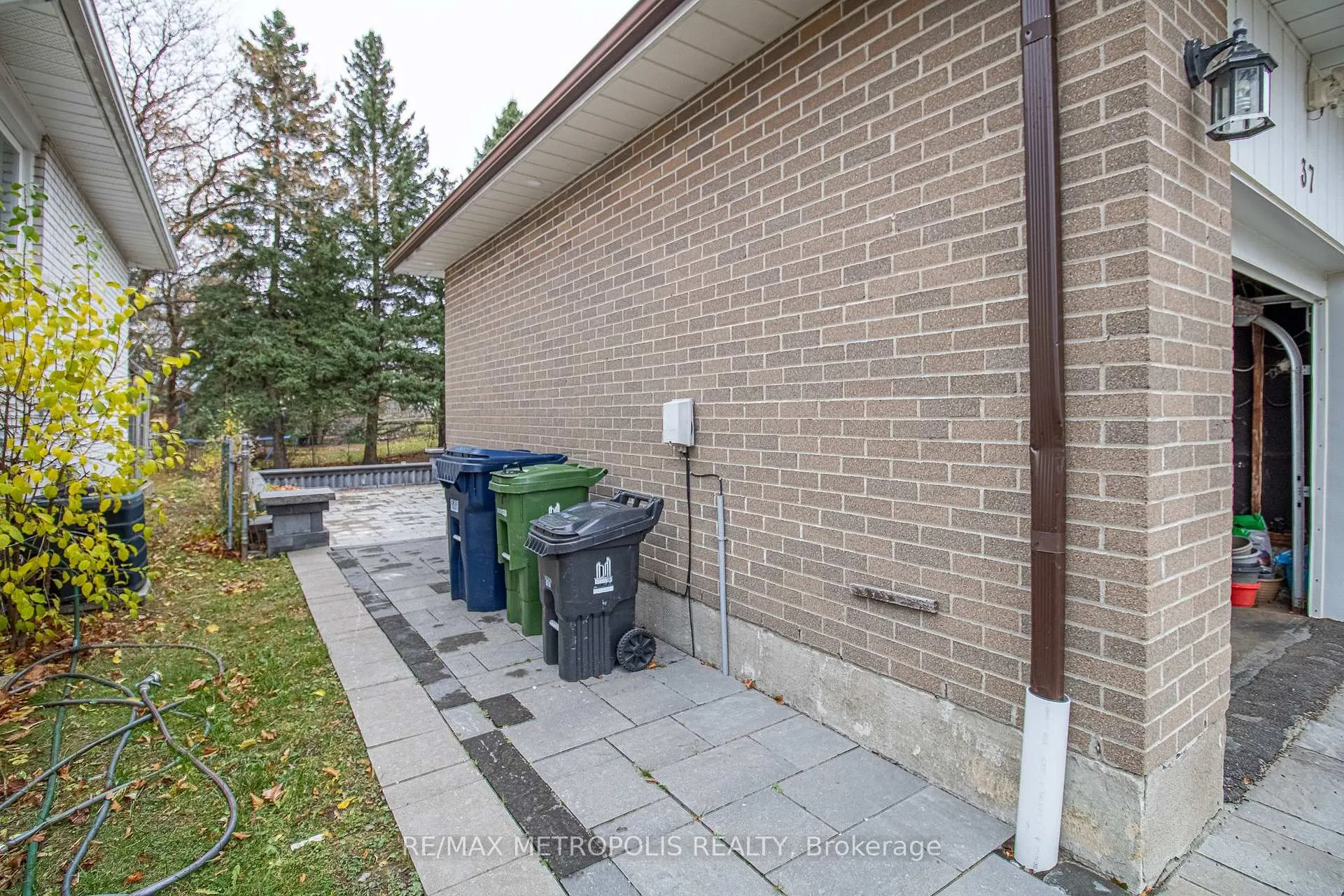 Photo 38 of 37 Albacore Crescent, Scarborough, Woburn — HOMEH