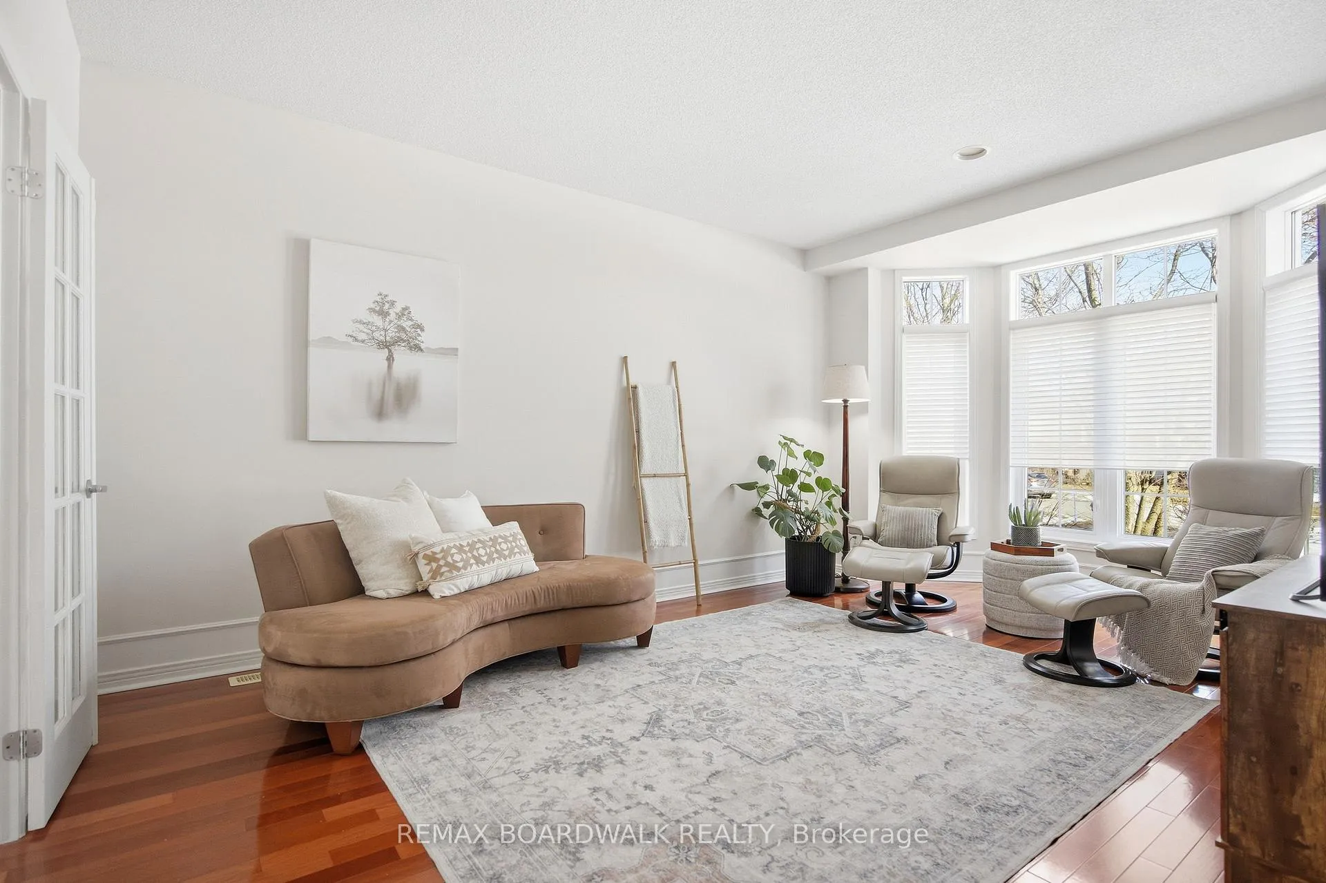 Photo 6 of 1031 Red Spruce Street, Ottawa, Riverside South/Gloucester Glen — HOMEH