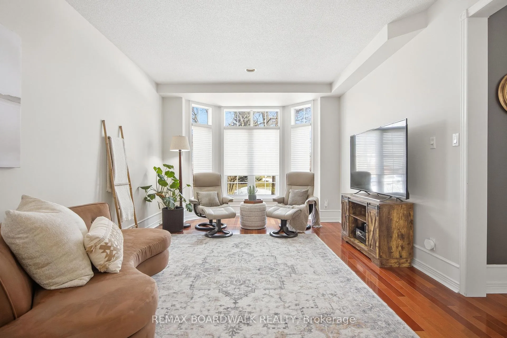 Photo 7 of 1031 Red Spruce Street, Ottawa, Riverside South/Gloucester Glen — HOMEH