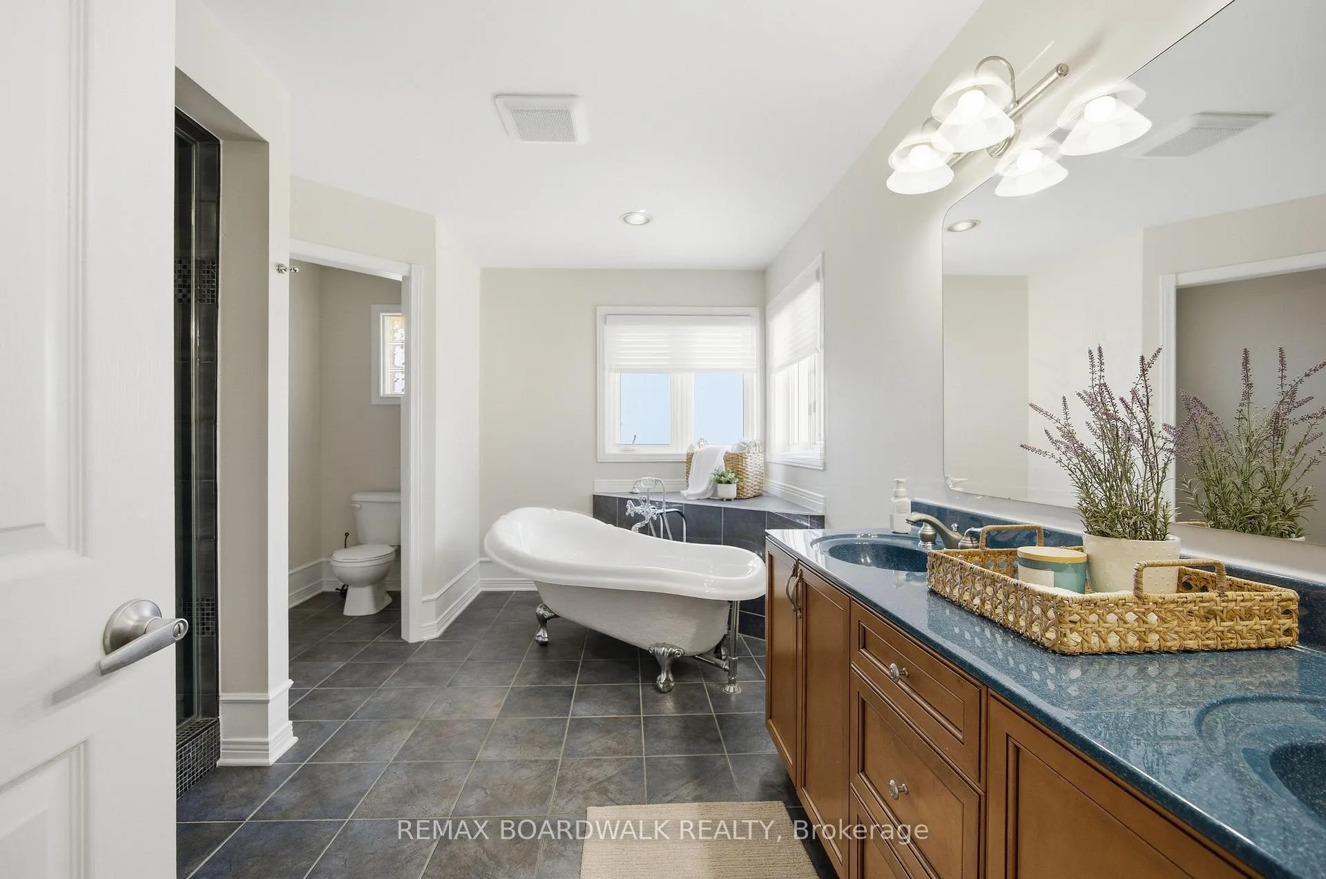 Photo 25 of 1031 Red Spruce Street, Ottawa, Riverside South/Gloucester Glen — HOMEH