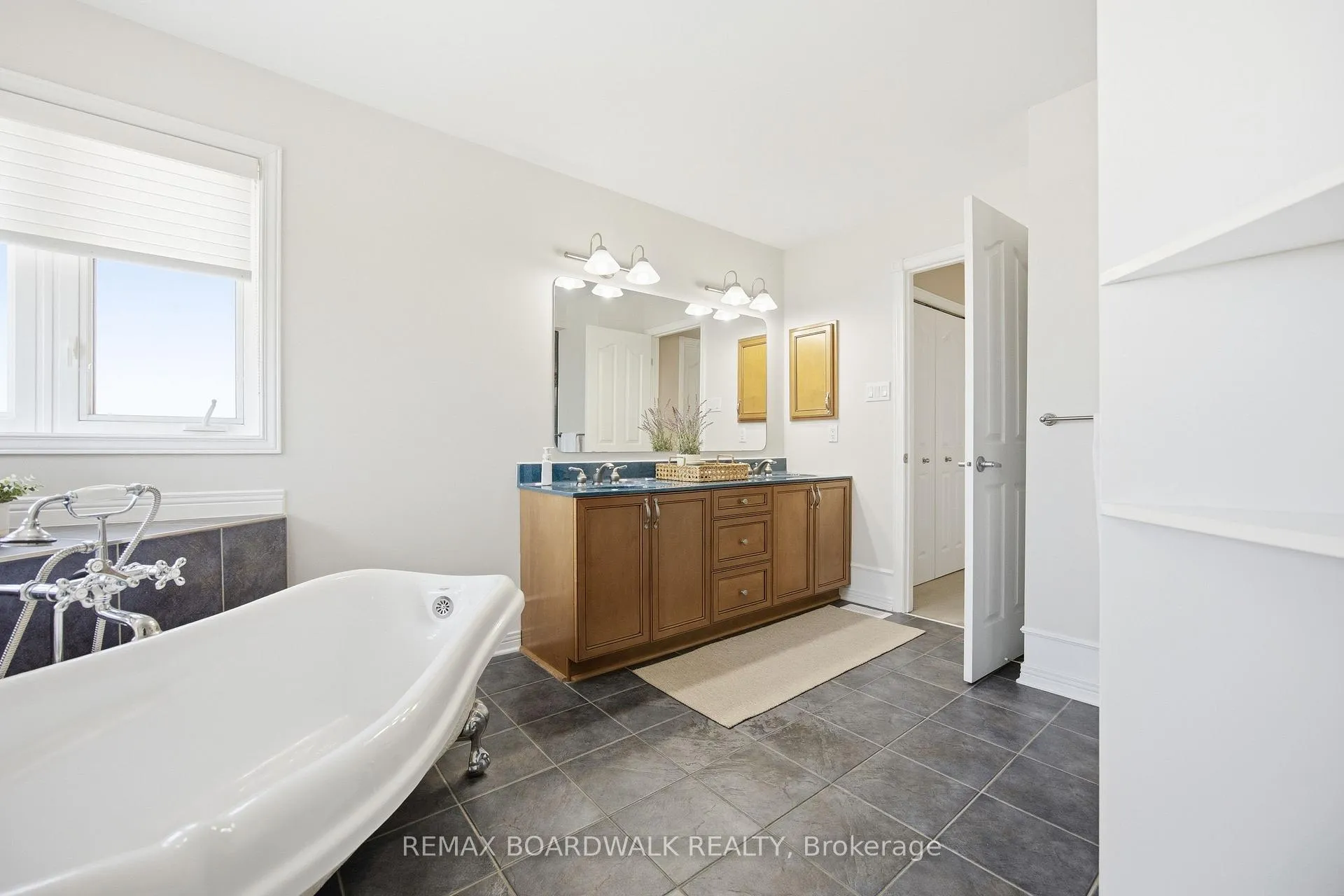 Photo 26 of 1031 Red Spruce Street, Ottawa, Riverside South/Gloucester Glen — HOMEH
