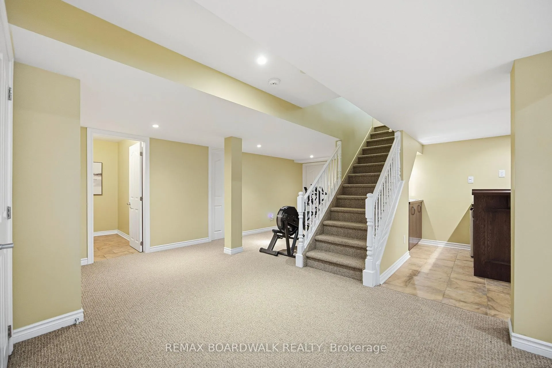 Photo 33 of 1031 Red Spruce Street, Ottawa, Riverside South/Gloucester Glen — HOMEH