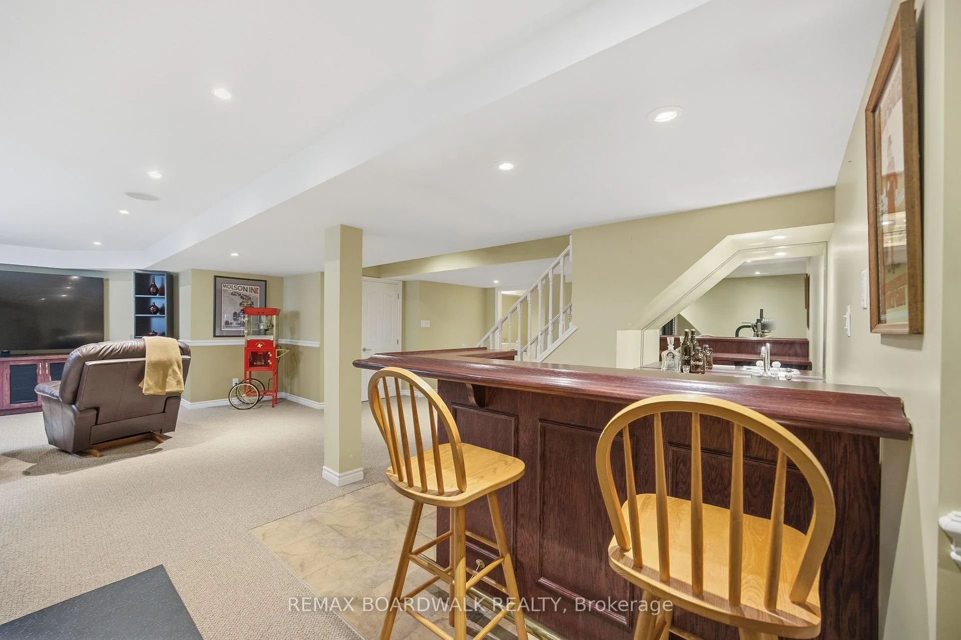 Photo 35 of 1031 Red Spruce Street, Ottawa, Riverside South/Gloucester Glen — HOMEH