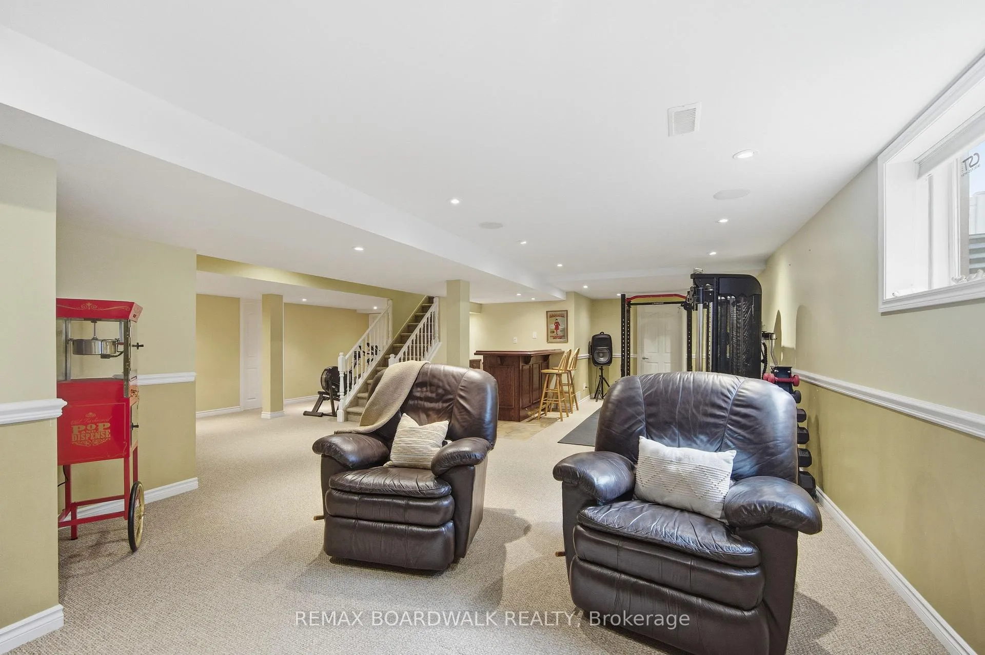 Photo 37 of 1031 Red Spruce Street, Ottawa, Riverside South/Gloucester Glen — HOMEH
