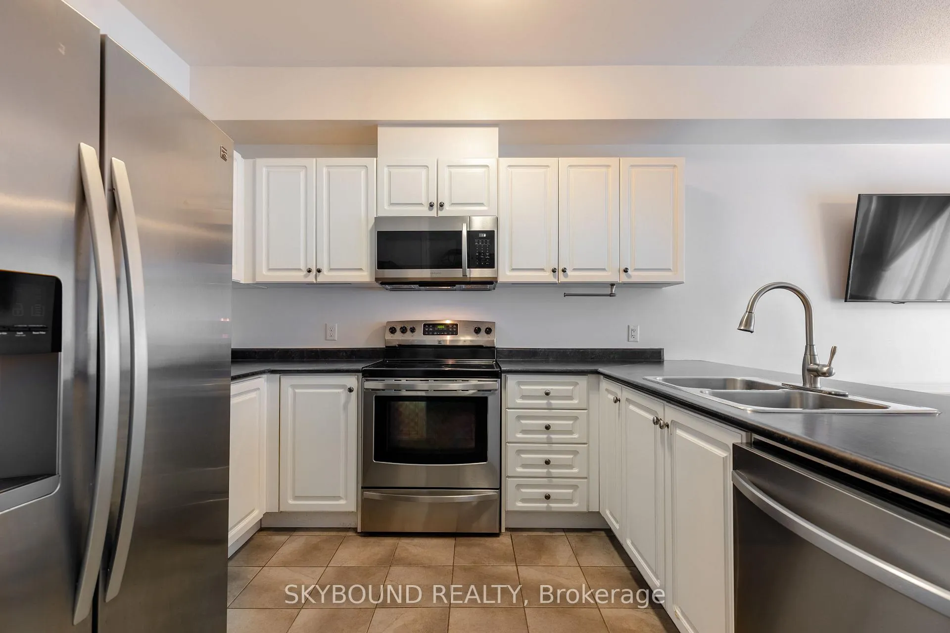 Photo 9 of Unit 12, 257 Carla Avenue, Hamilton, Stoney Creek — HOMEH