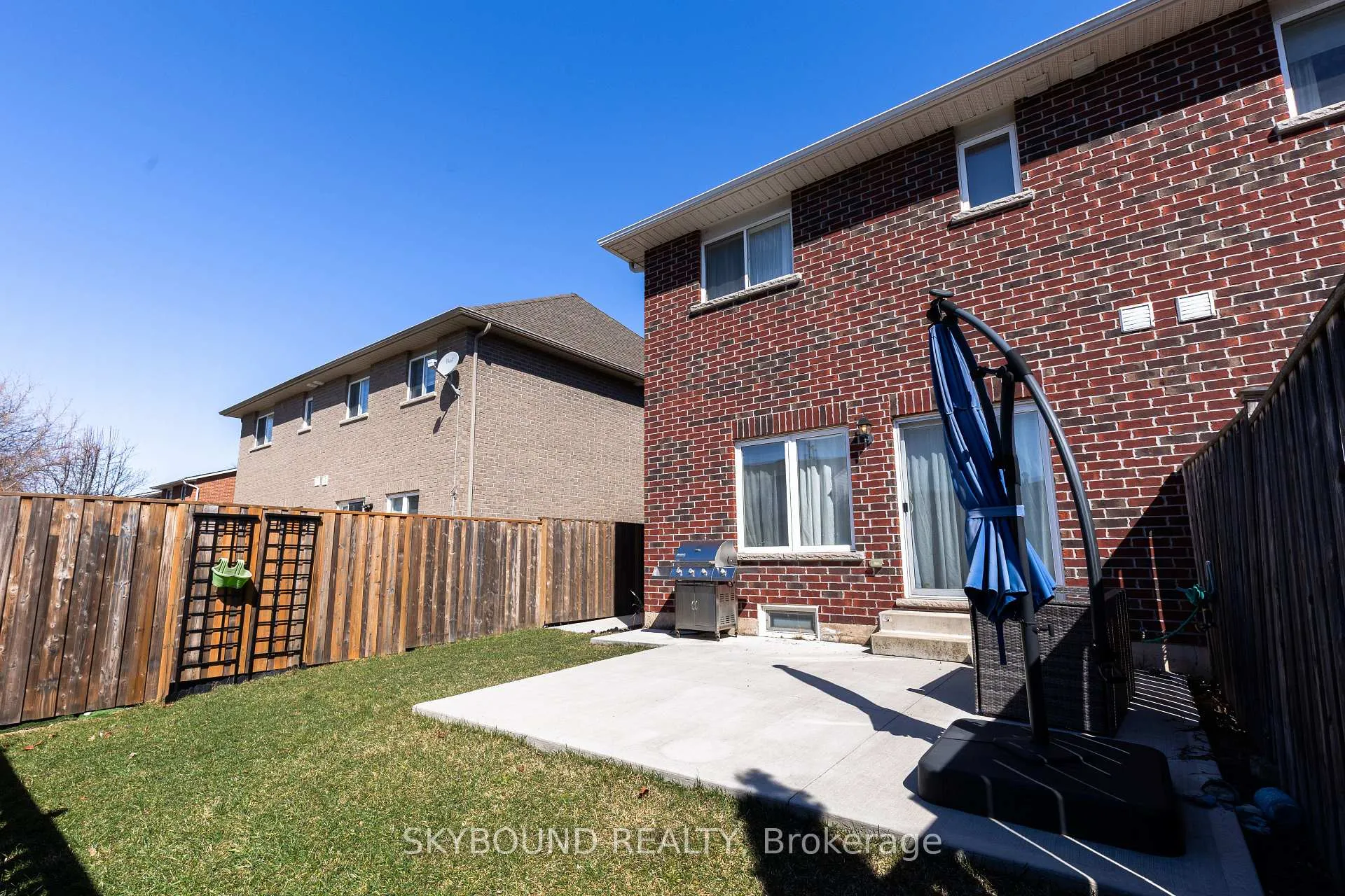 Photo 40 of Unit 12, 257 Carla Avenue, Hamilton, Stoney Creek — HOMEH