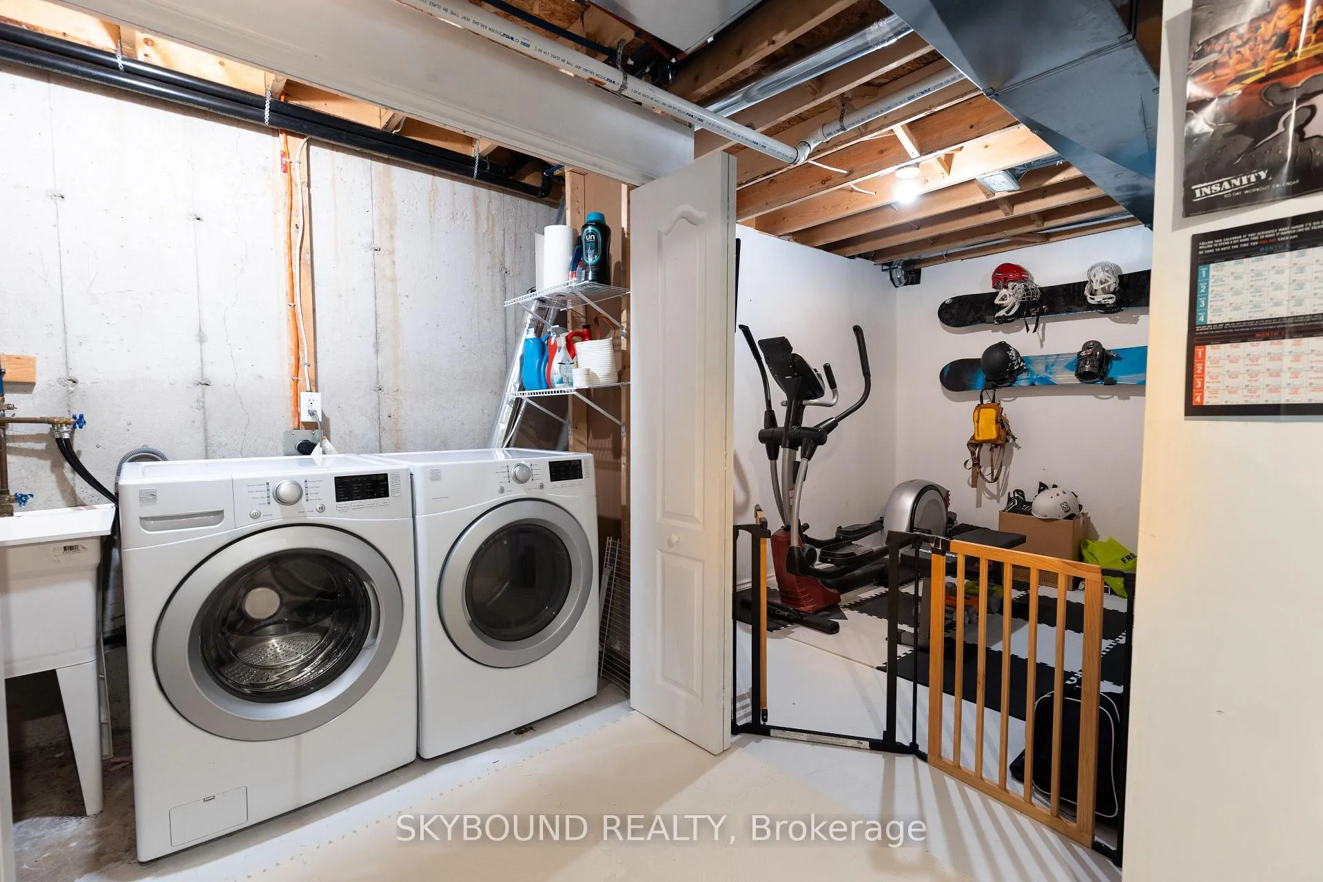Photo 44 of Unit 12, 257 Carla Avenue, Hamilton, Stoney Creek — HOMEH