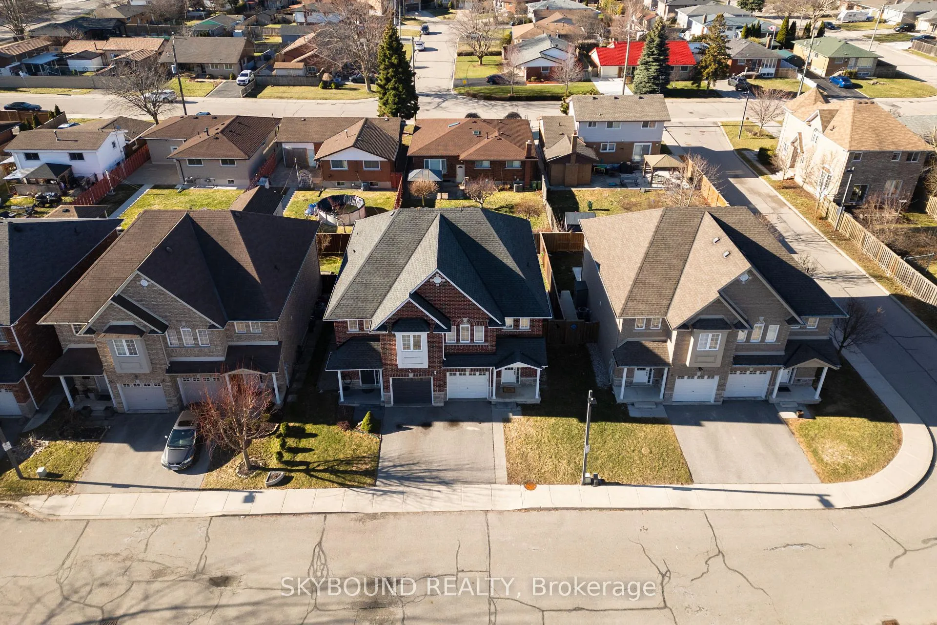 Photo 49 of Unit 12, 257 Carla Avenue, Hamilton, Stoney Creek — HOMEH