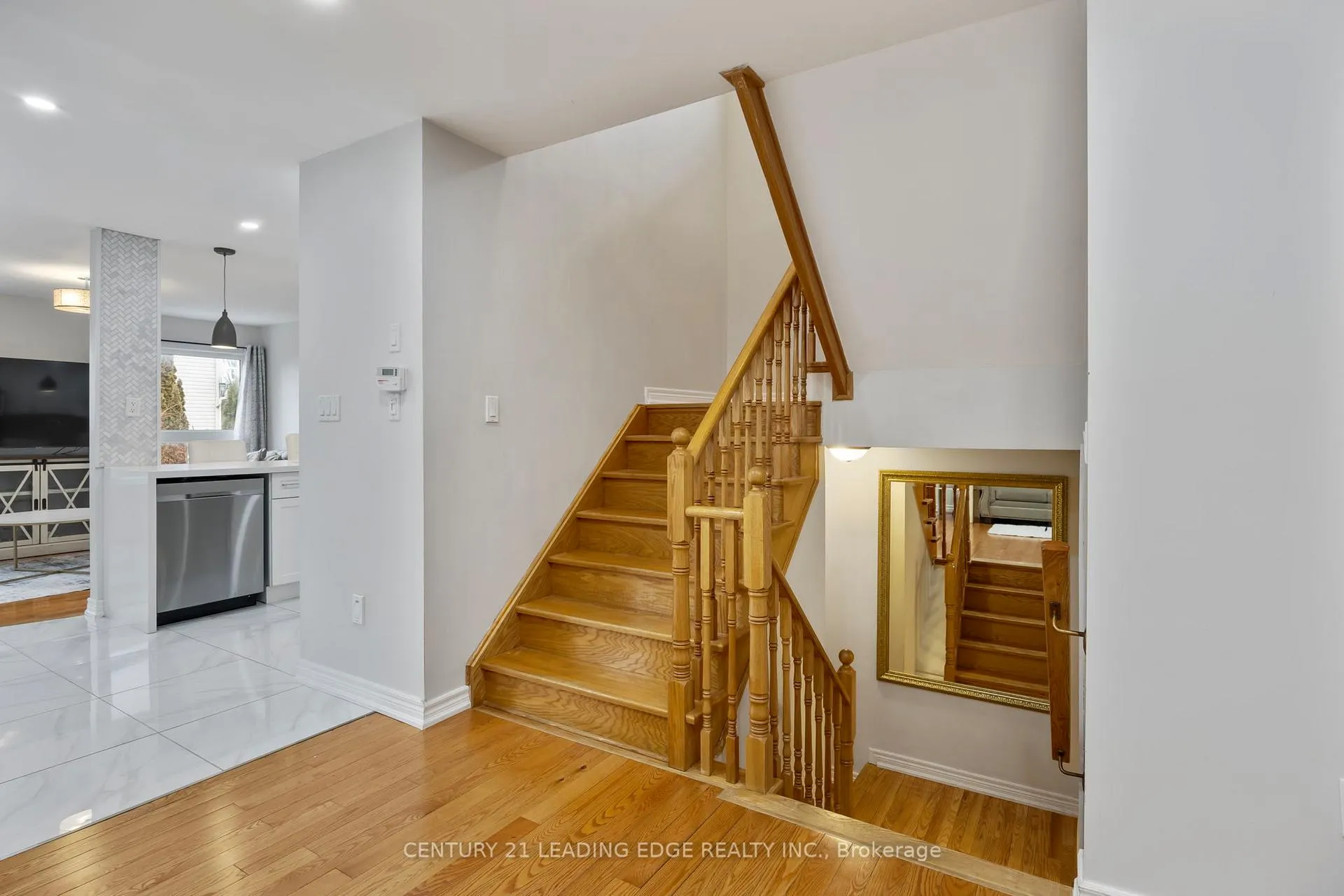 Photo 20 of 36 Rampart Crescent, Whitby, Williamsburg — HOMEH