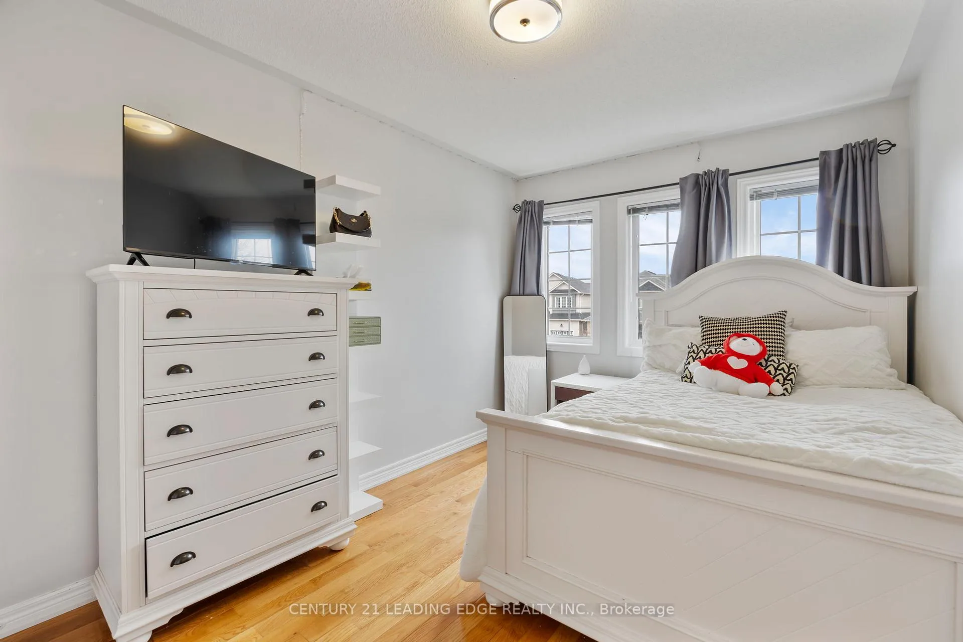 Photo 28 of 36 Rampart Crescent, Whitby, Williamsburg — HOMEH