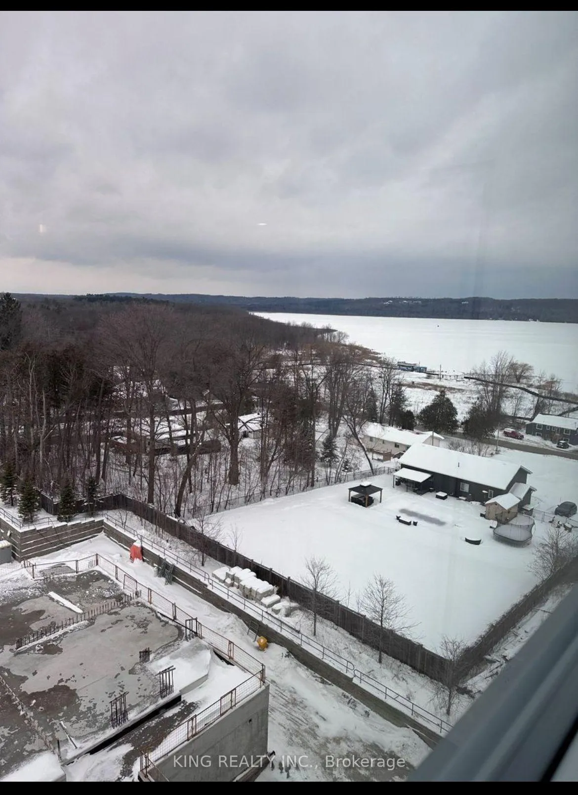 Photo 13 of Unit 701, 56 Lakeside Terrace, Barrie, Little Lake — HOMEH