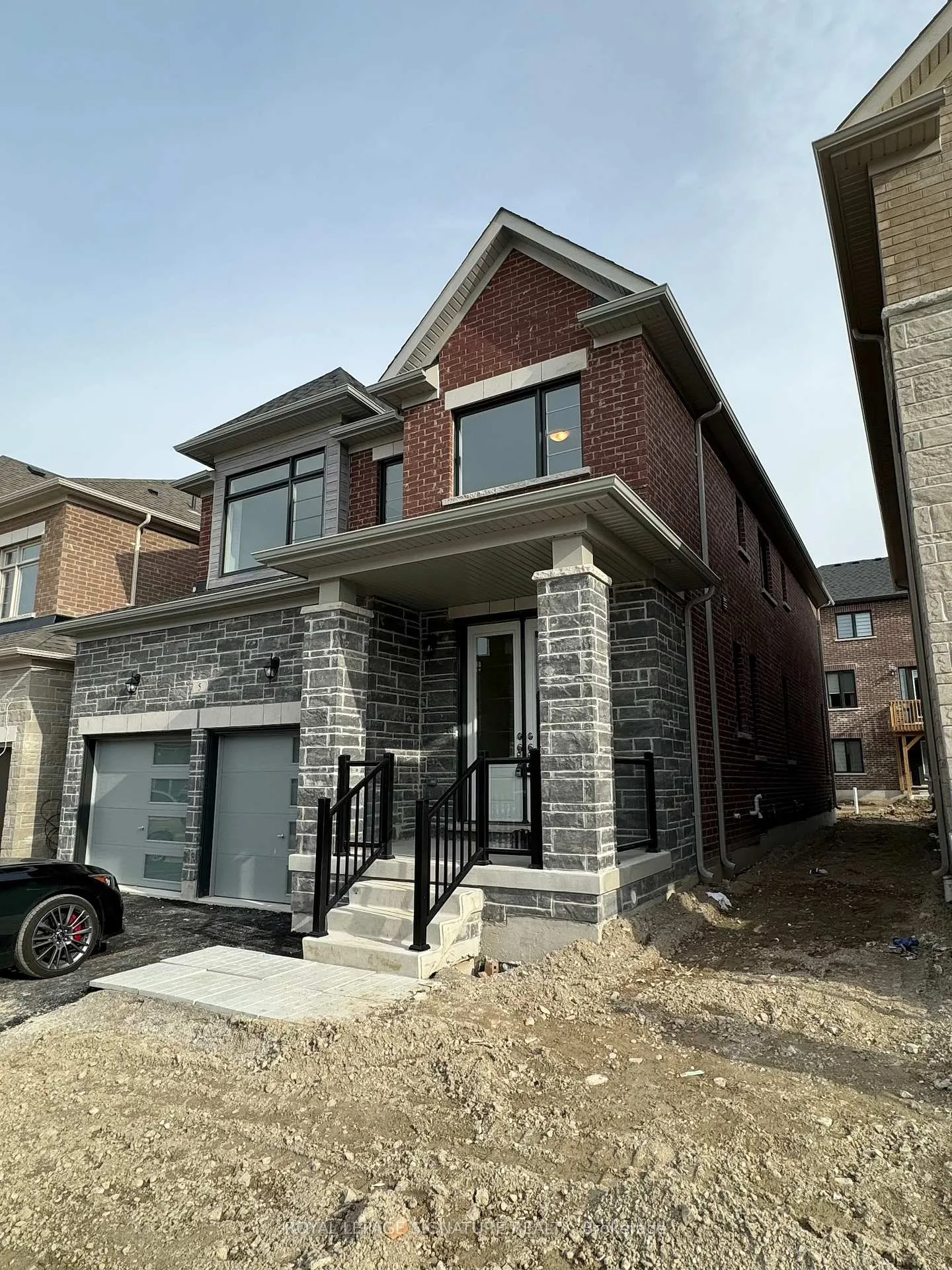 Front of 5 Sassafras Road