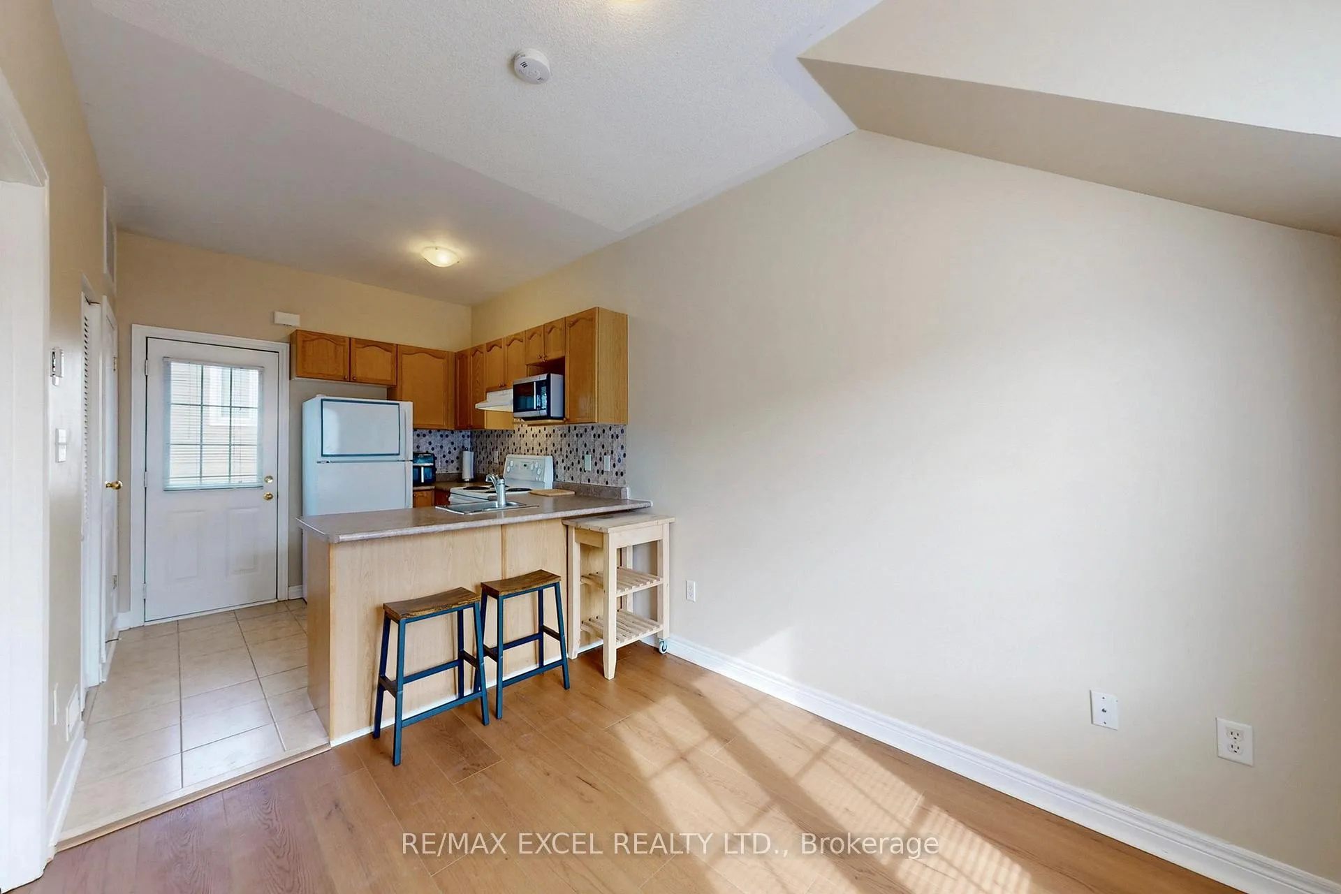 Photo 10 of 21 Peony Street, Markham, Cornell — HOMEH