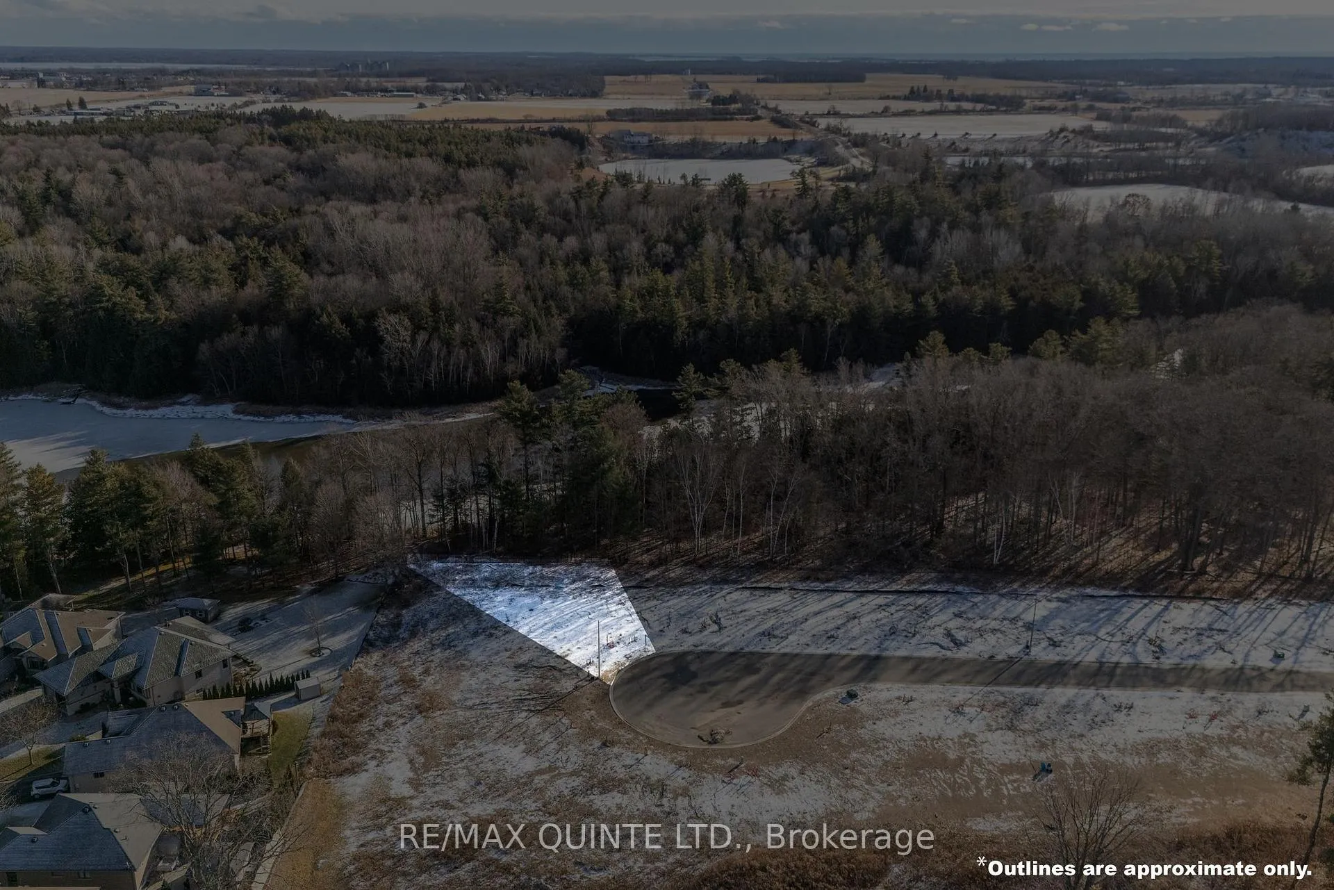 Photo 7 of 36 Exeter Court, Quinte West, Murray Ward — HOMEH