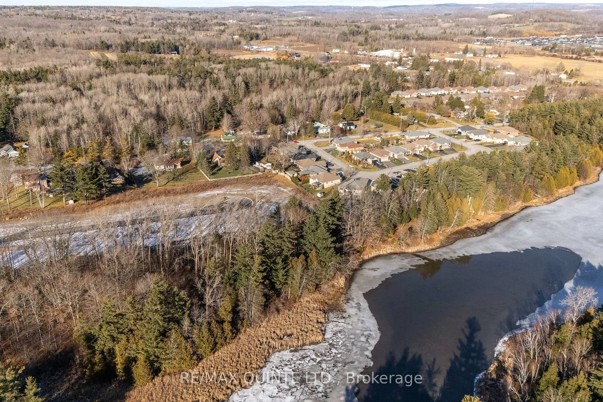 Photo 14 of 36 Exeter Court, Quinte West, Murray Ward — HOMEH