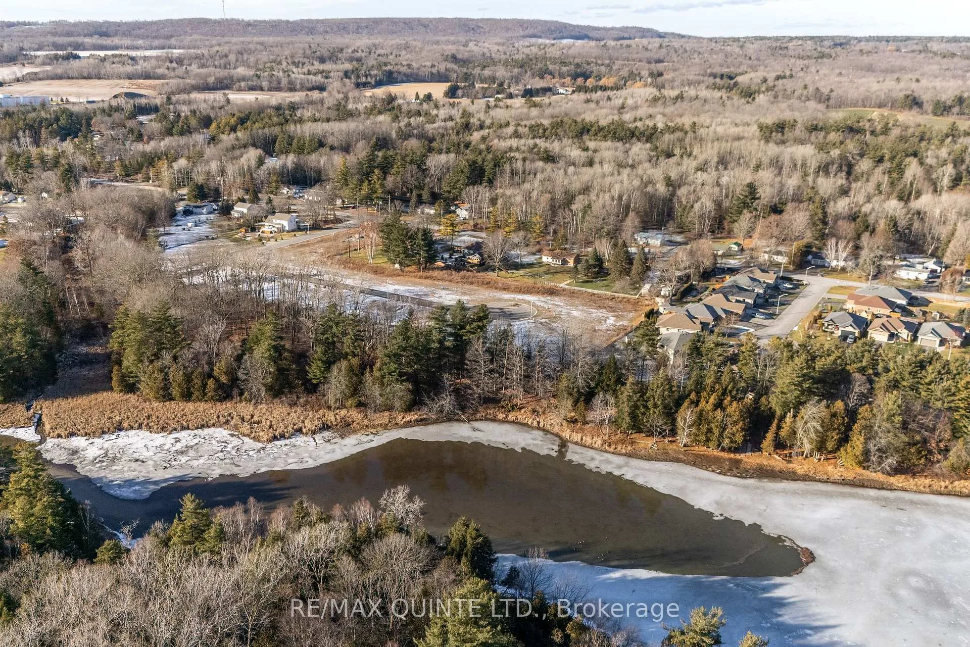 Photo 15 of 36 Exeter Court, Quinte West, Murray Ward — HOMEH