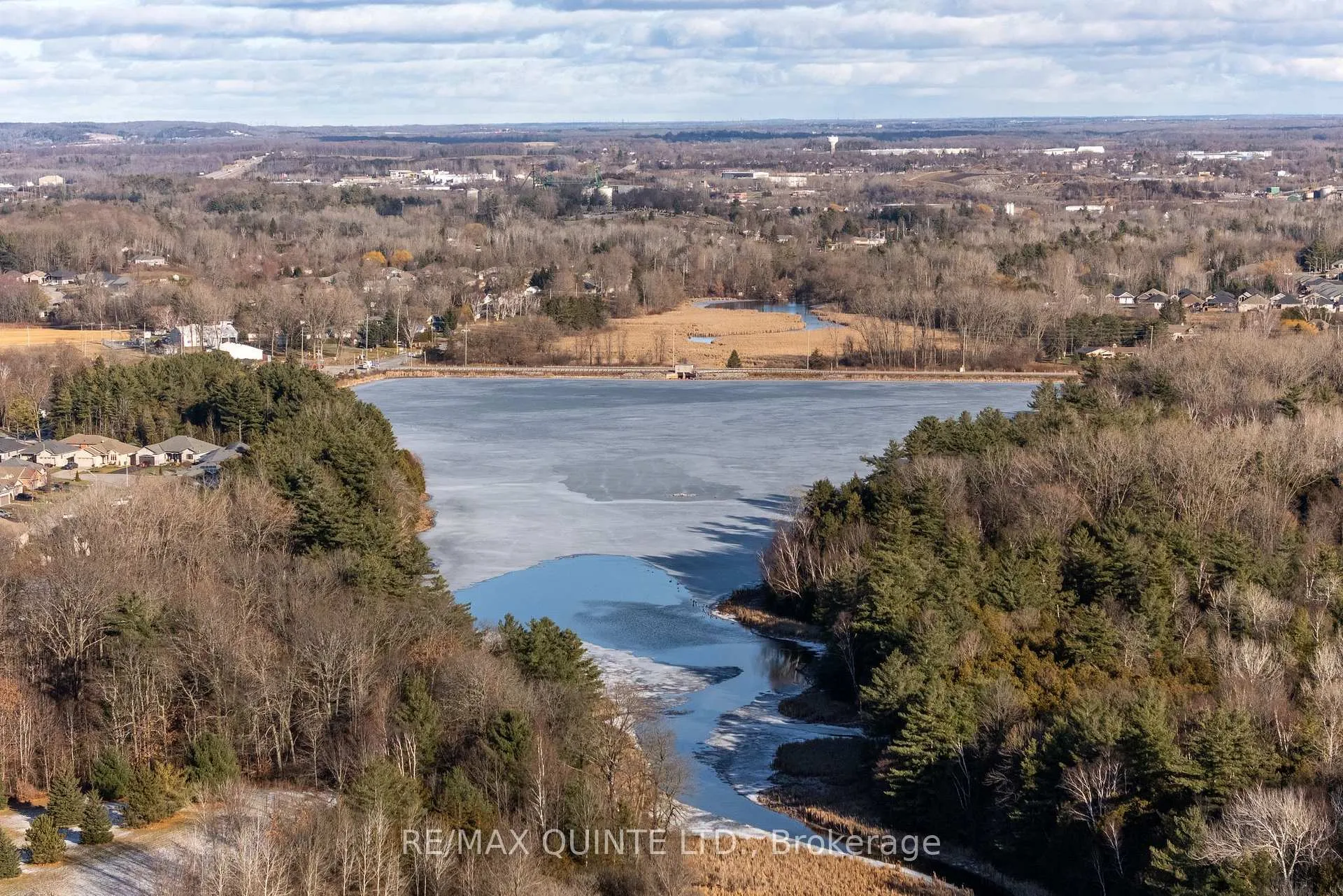 Photo 22 of 36 Exeter Court, Quinte West, Murray Ward — HOMEH