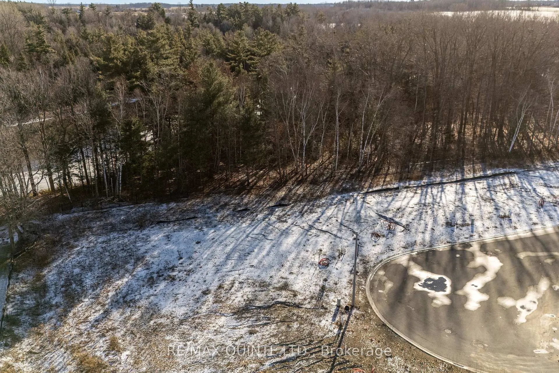 Photo 24 of 36 Exeter Court, Quinte West, Murray Ward — HOMEH