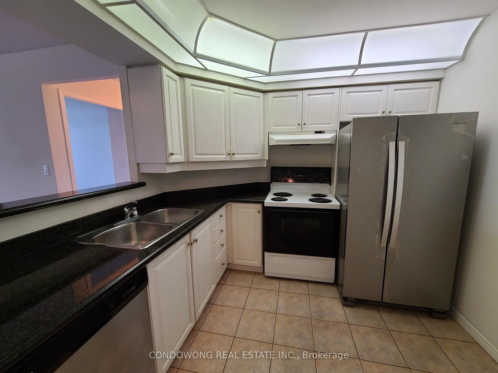 Photo 1 of Unit 909, 38 Avoca Avenue, Toronto, Rosedale-Moore Park — HOMEH
