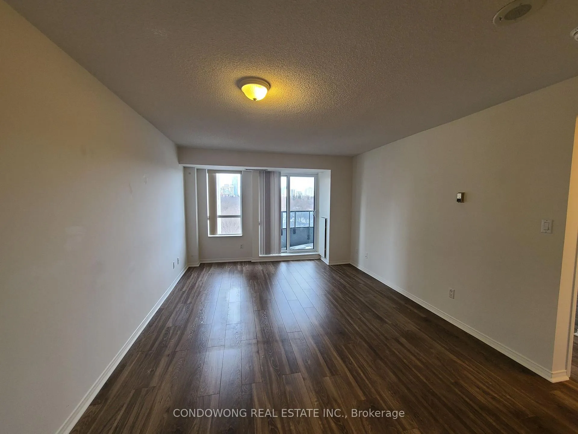 Photo 2 of Unit 909, 38 Avoca Avenue, Toronto, Rosedale-Moore Park — HOMEH