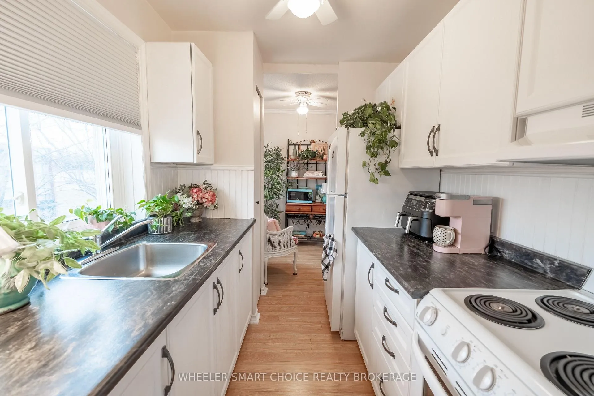 Photo 8 of Unit 405, 118 Fourth Street E, Cornwall — HOMEH