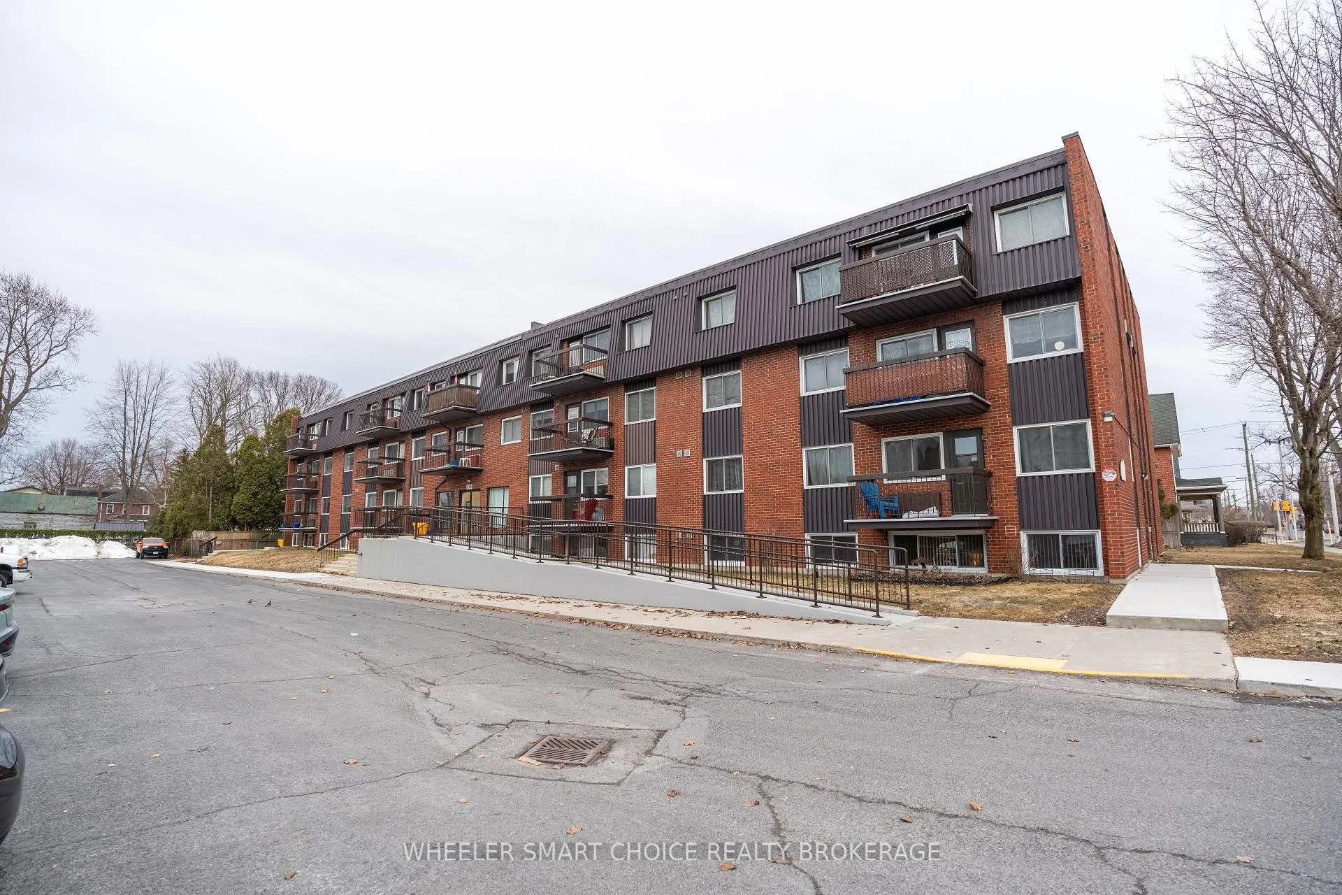 Photo 19 of Unit 405, 118 Fourth Street E, Cornwall — HOMEH