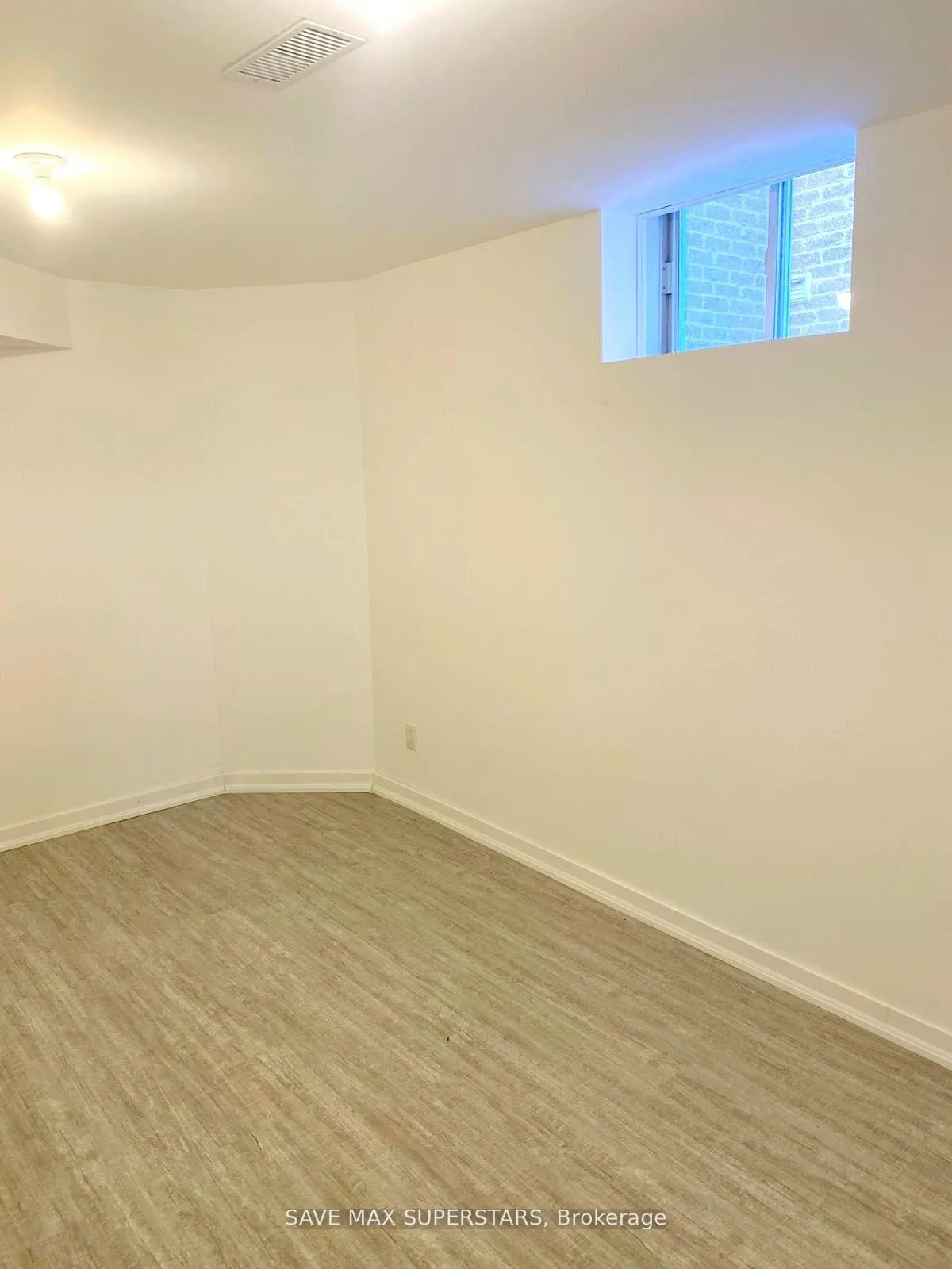 Photo 8 of Unit Lower, 8 Black Ash Trail, Barrie, Ardagh — HOMEH