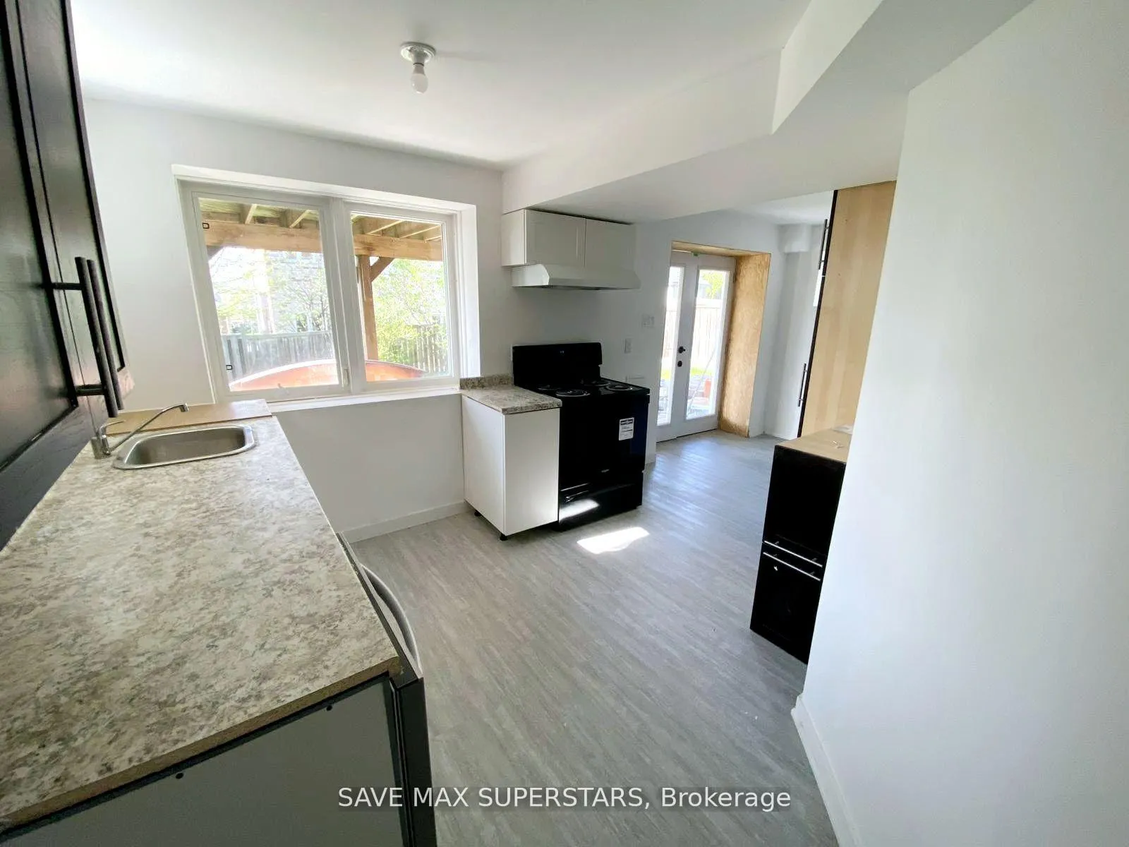 Photo 14 of Unit Lower, 8 Black Ash Trail, Barrie, Ardagh — HOMEH