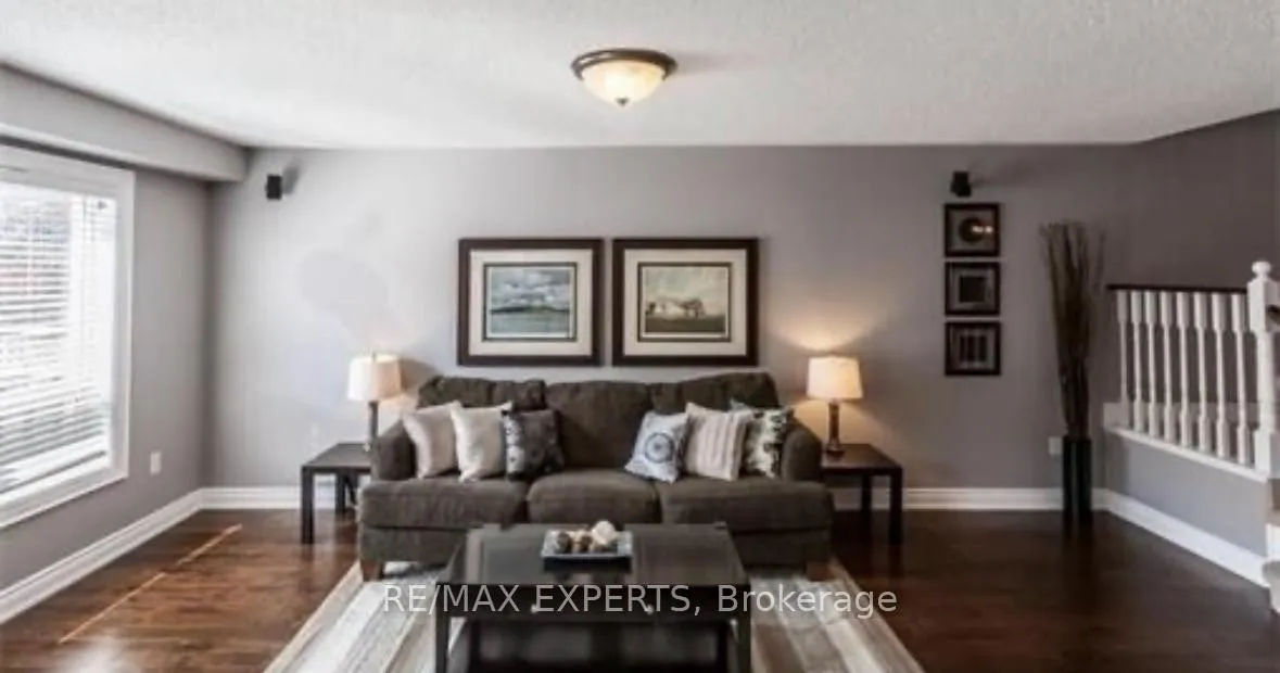 Photo 4 of 1209 Lamont Crescent, Milton, Clarke — HOMEH