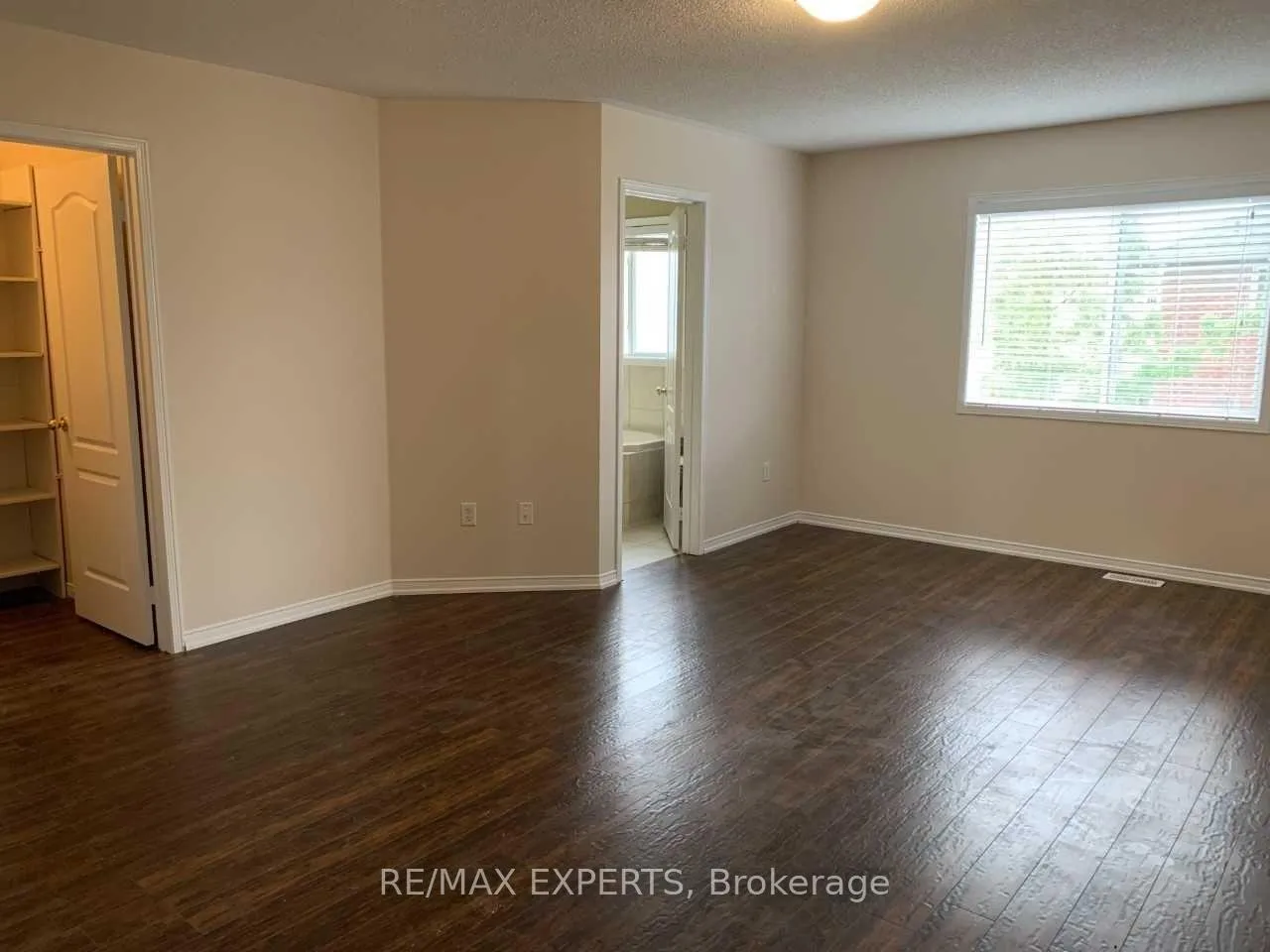 Photo 12 of 1209 Lamont Crescent, Milton, Clarke — HOMEH