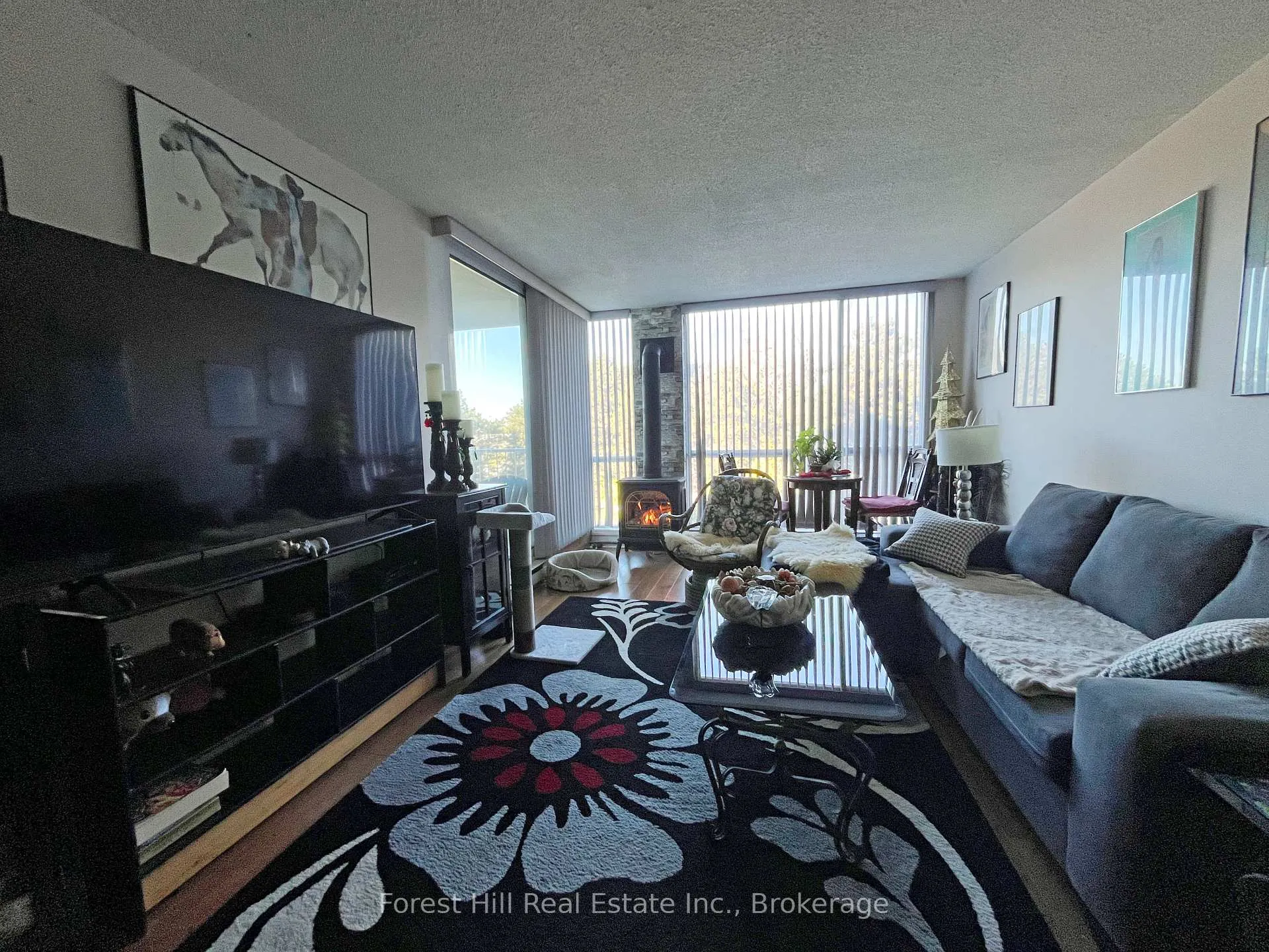 Photo 13 of Unit 402, 24 Ramblings Way, Collingwood — HOMEH