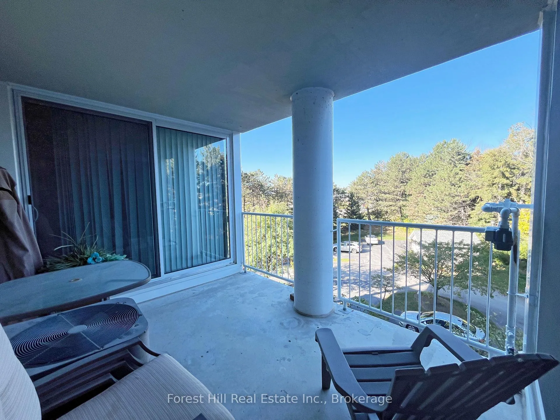 Photo 15 of Unit 402, 24 Ramblings Way, Collingwood — HOMEH