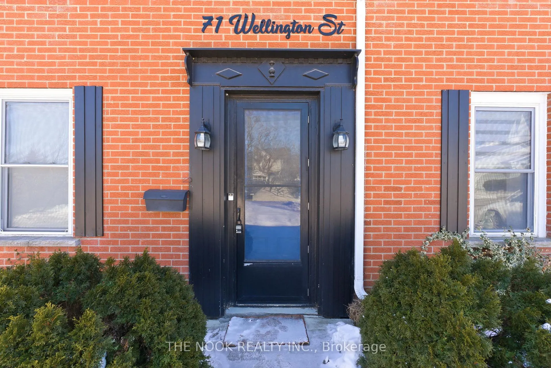 Photo 3 of 71 Wellington Street, Clarington, Bowmanville — HOMEH