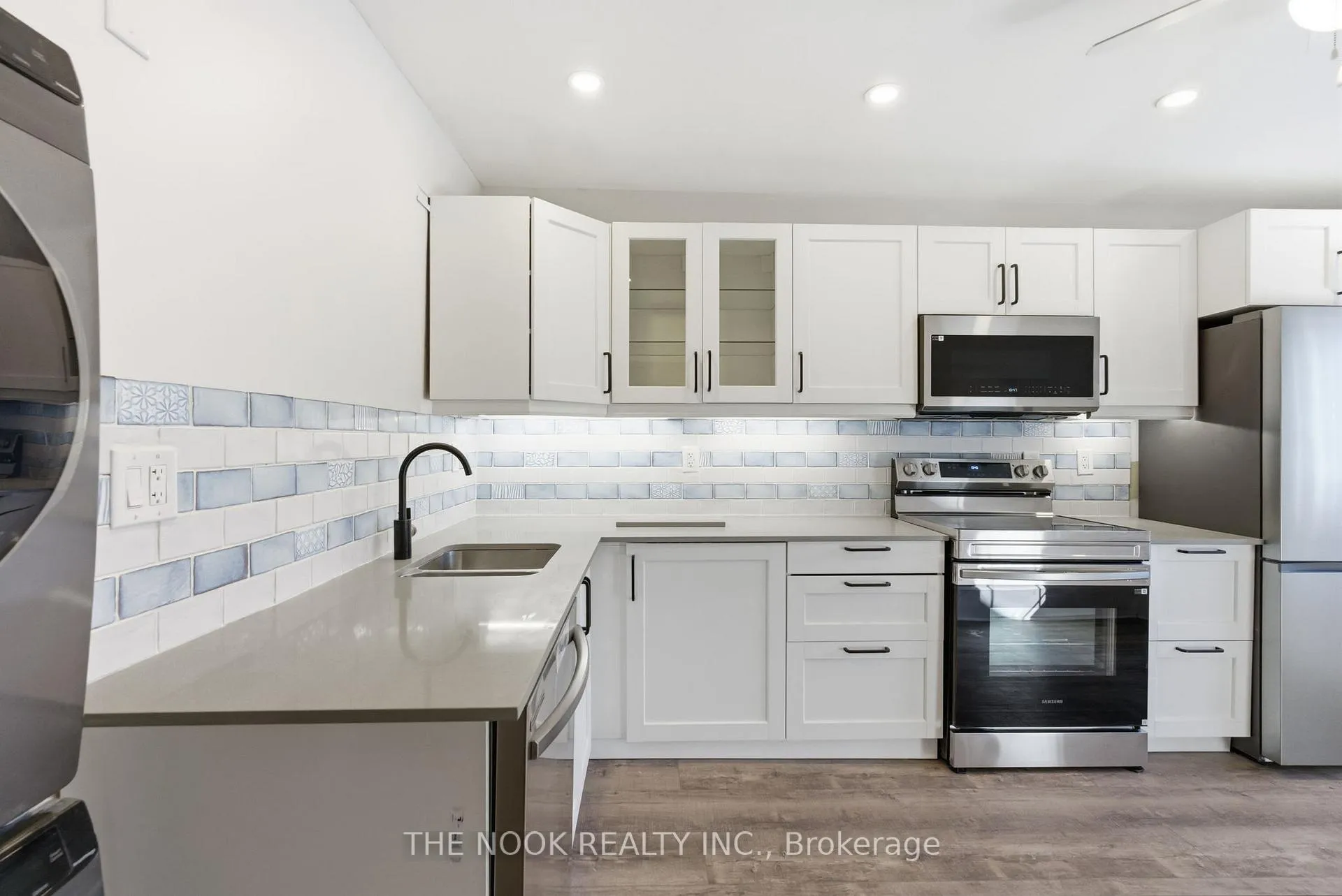 Photo 7 of 71 Wellington Street, Clarington, Bowmanville — HOMEH