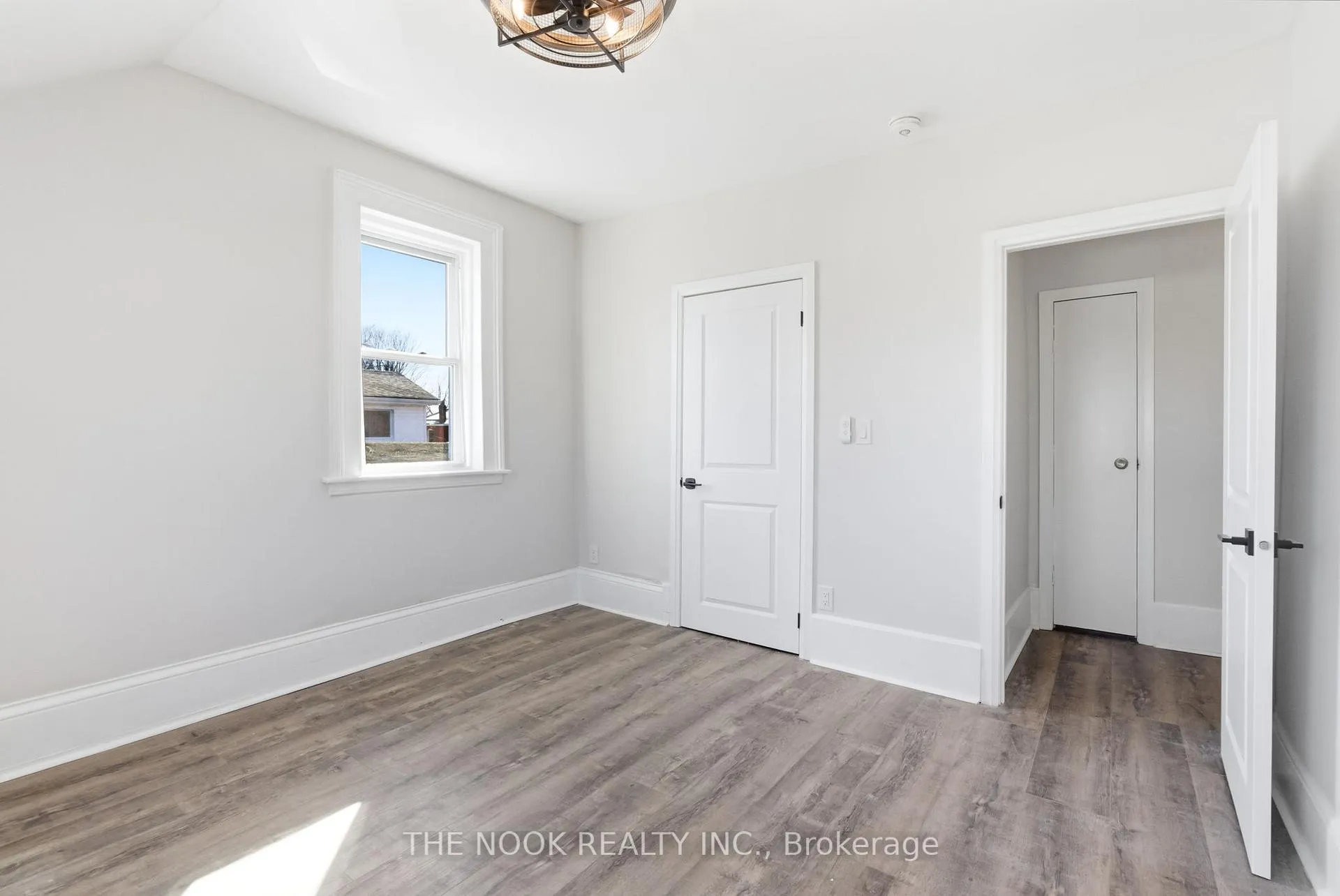 Photo 15 of 71 Wellington Street, Clarington, Bowmanville — HOMEH