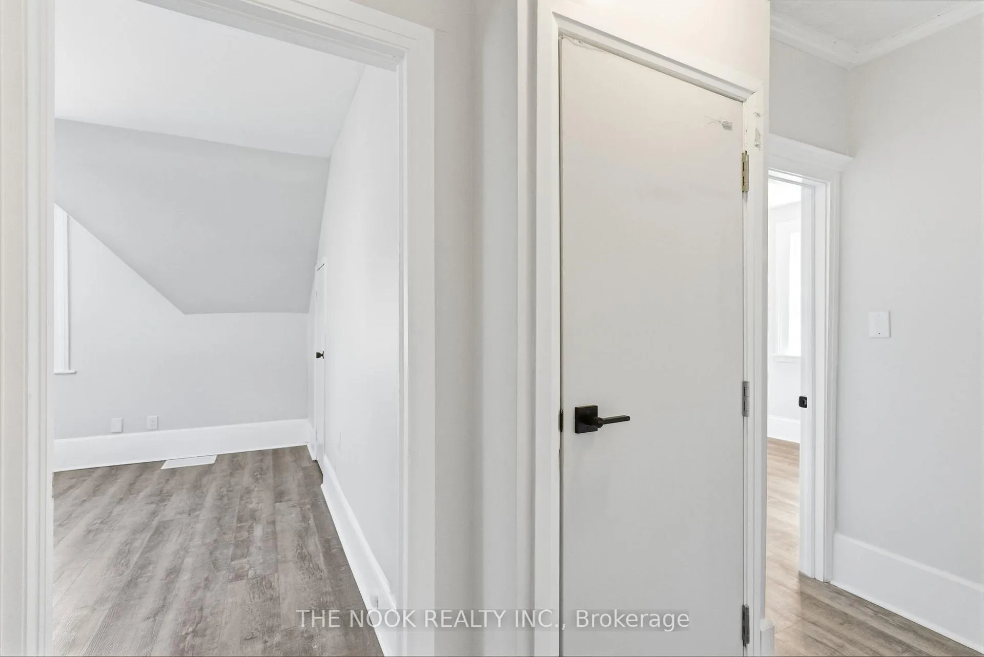 Photo 23 of 71 Wellington Street, Clarington, Bowmanville — HOMEH