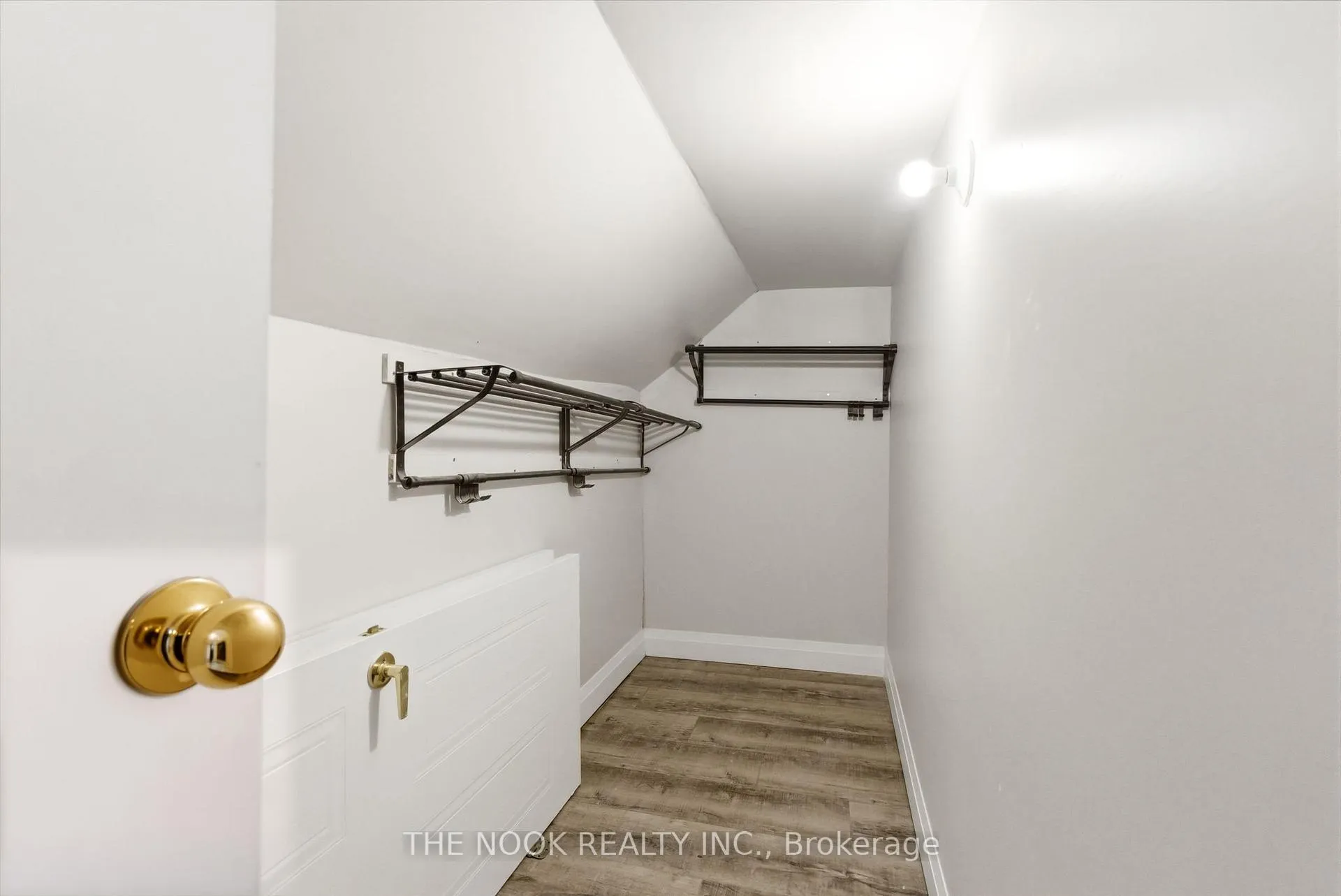 Photo 24 of 71 Wellington Street, Clarington, Bowmanville — HOMEH