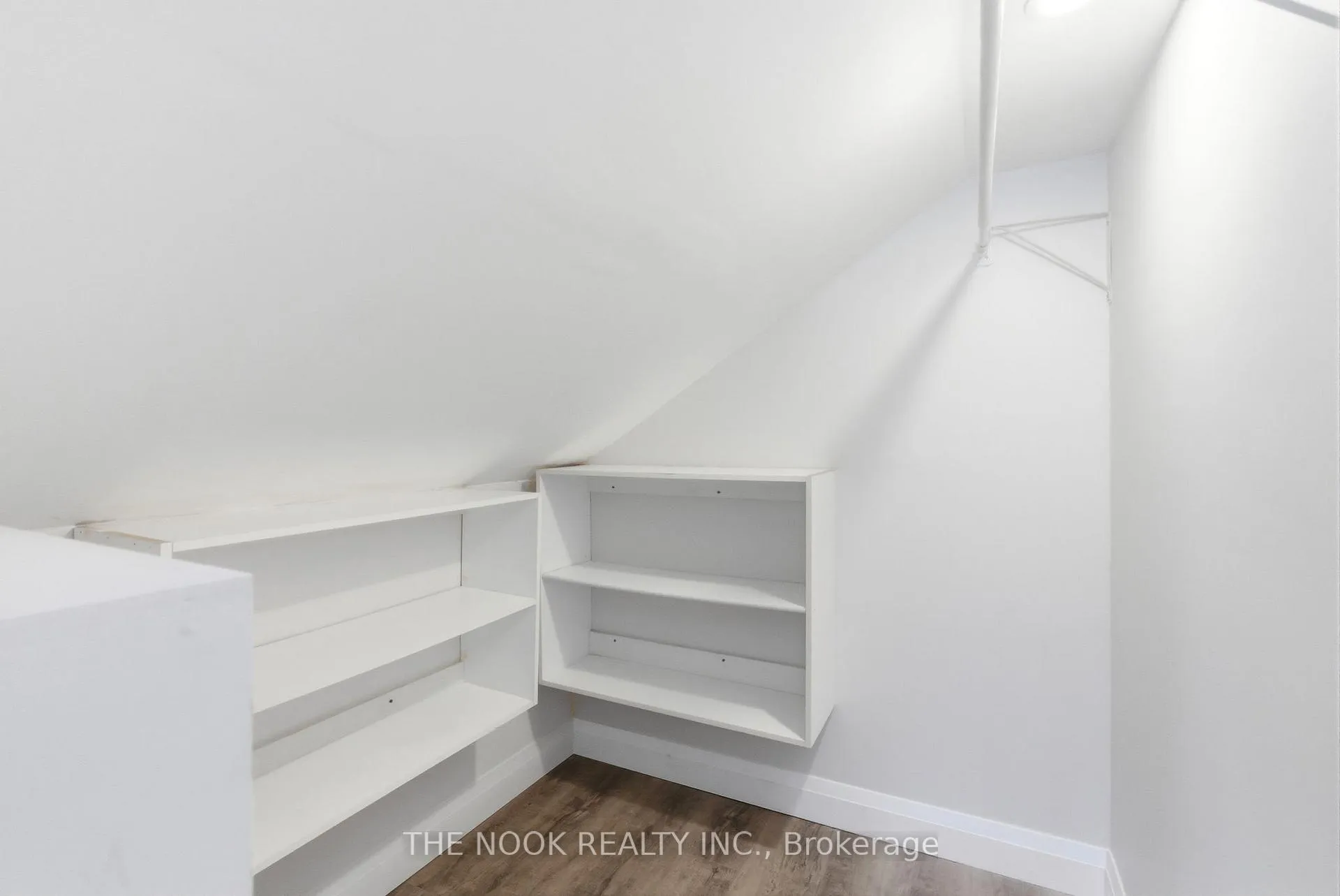 Photo 27 of 71 Wellington Street, Clarington, Bowmanville — HOMEH
