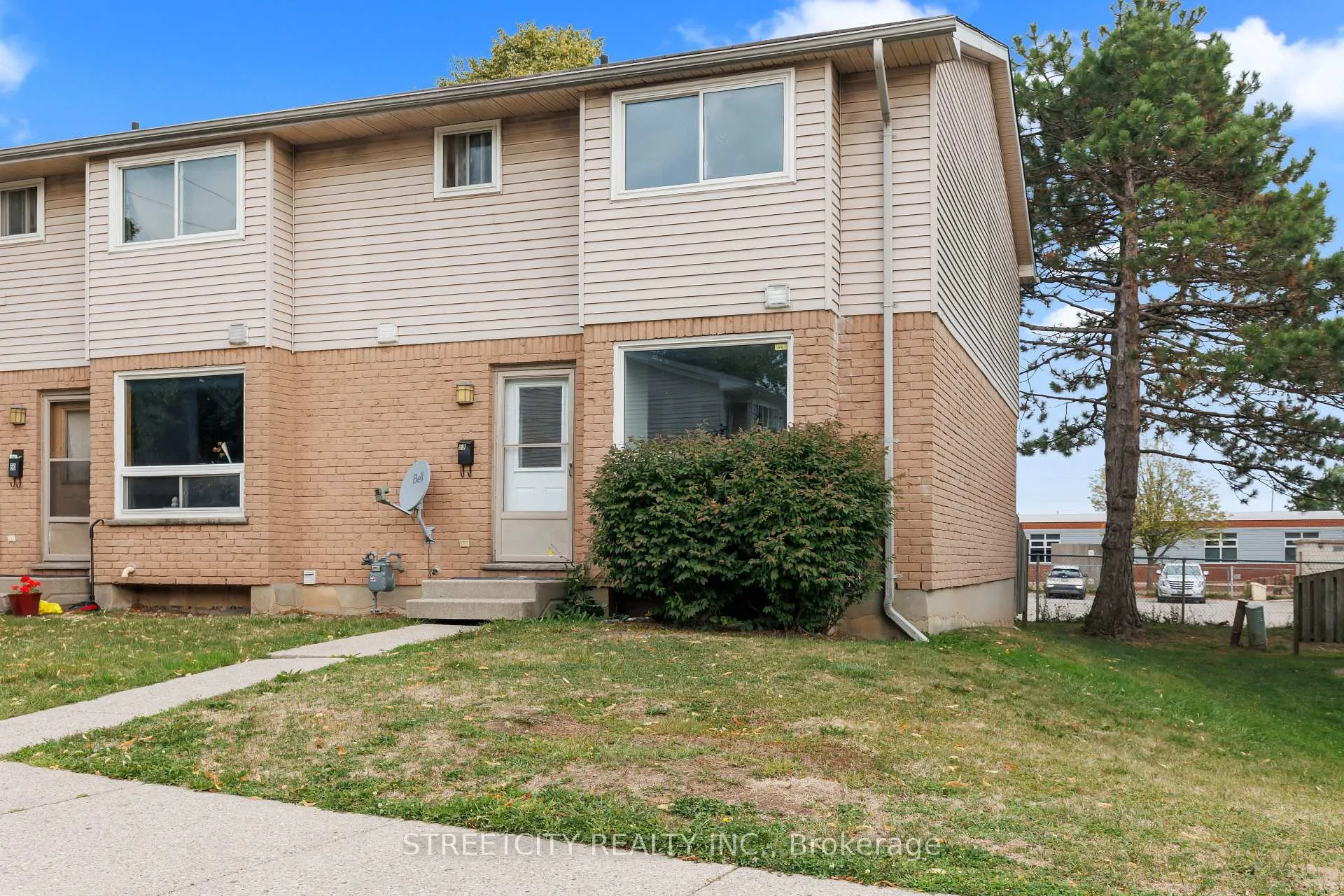 Front of Unit 59, 550 Second Street