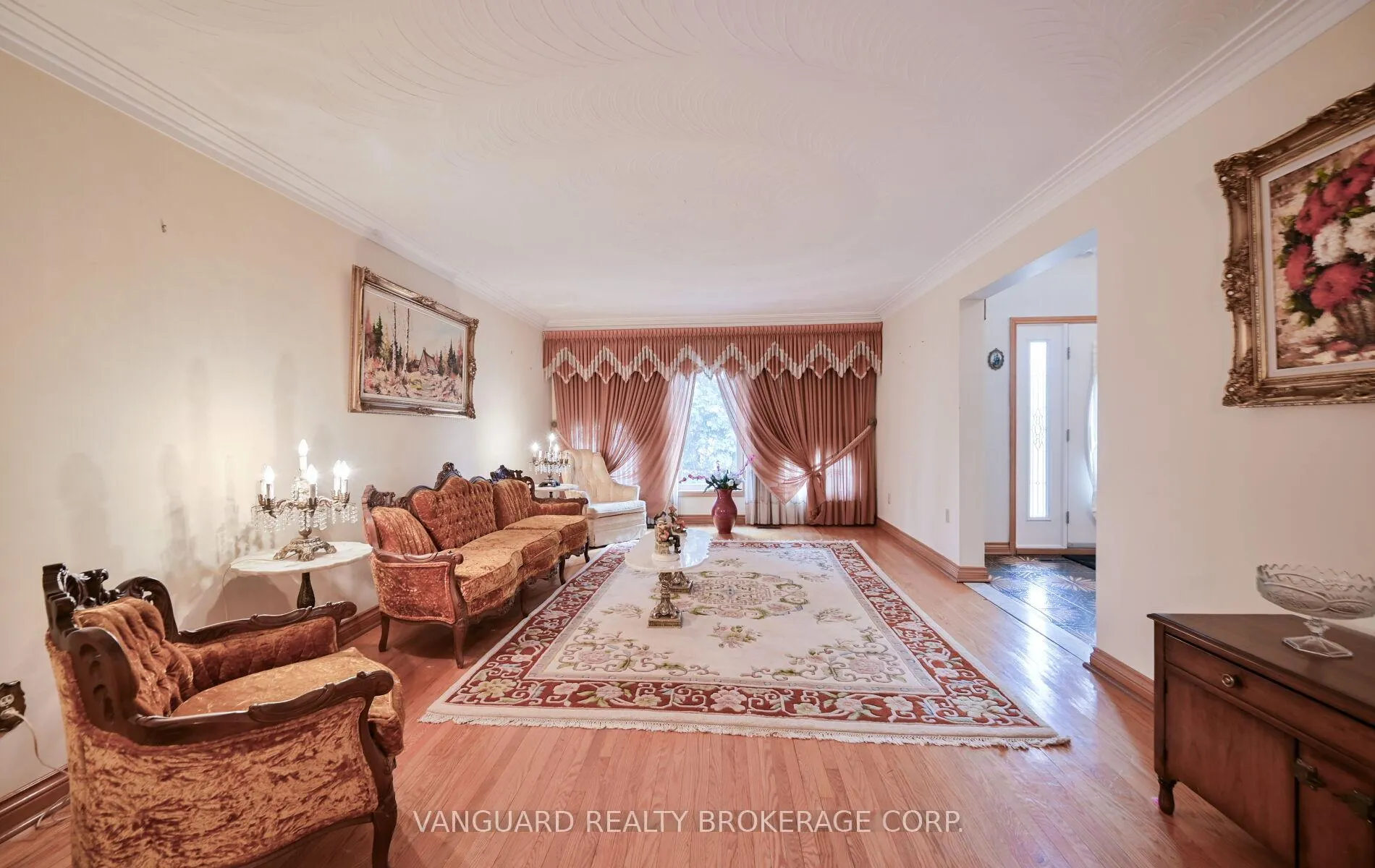 Photo 9 of 313 Firglen Ridge, Vaughan, Islington Woods — HOMEH