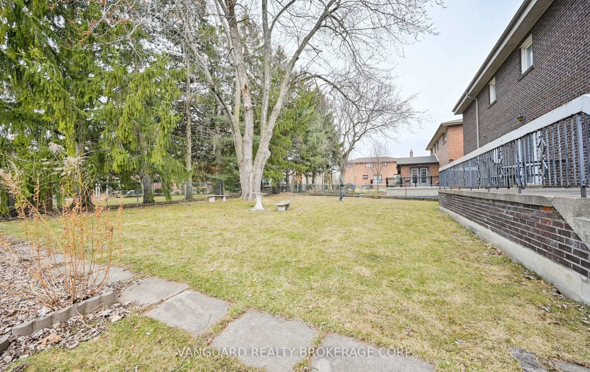 Photo 49 of 313 Firglen Ridge, Vaughan, Islington Woods — HOMEH