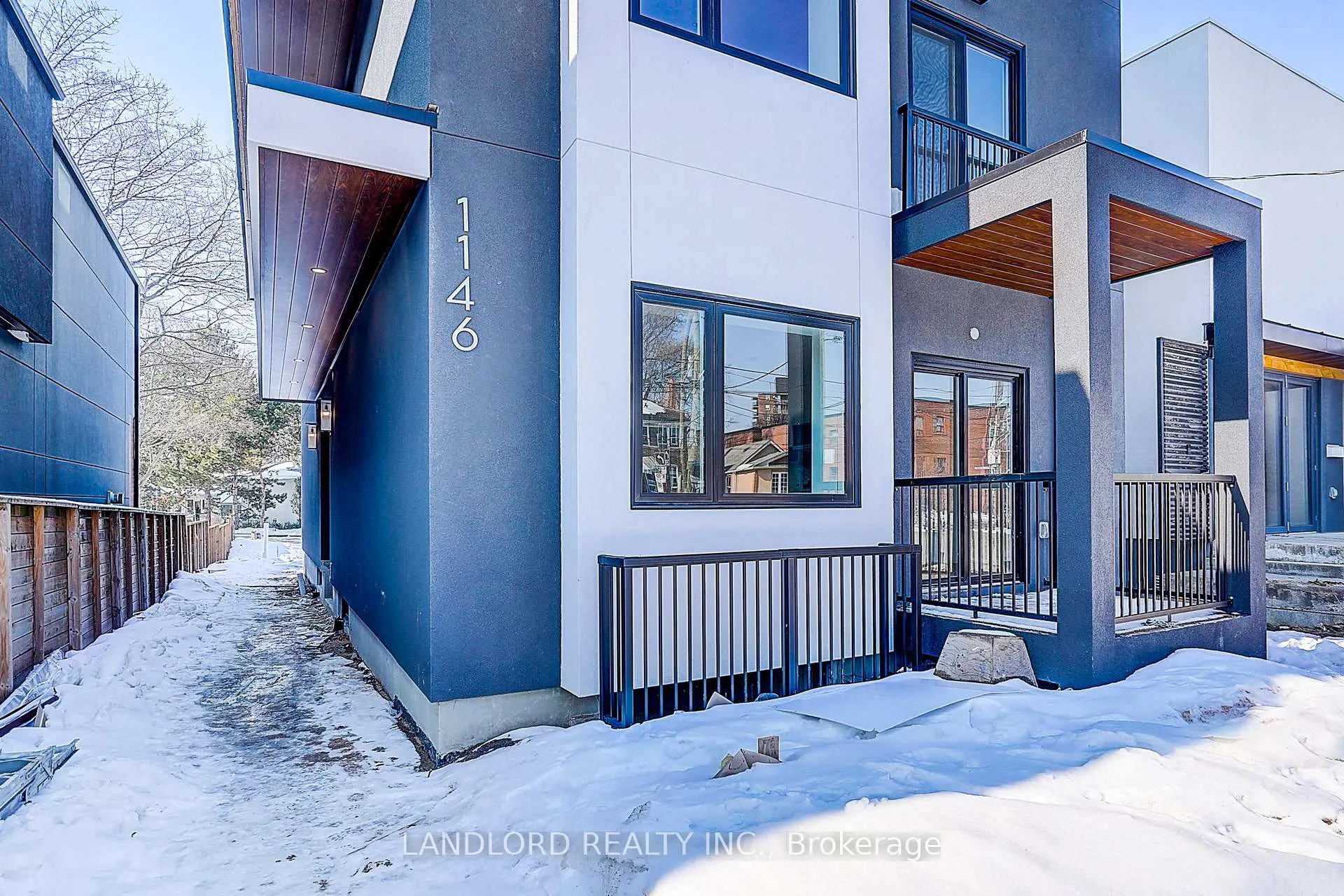 Photo 3 of Unit 3, 1146 Broadview Avenue, Toronto, Broadview North — HOMEH